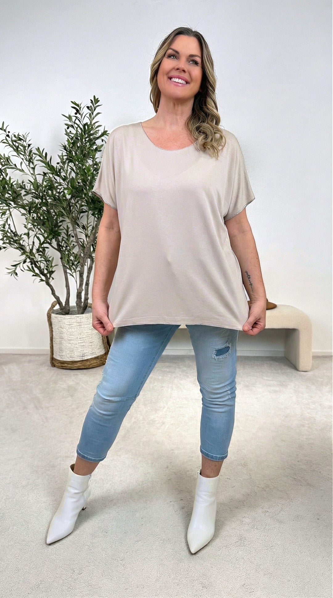 T-Shirt Classic Fit *Beige*