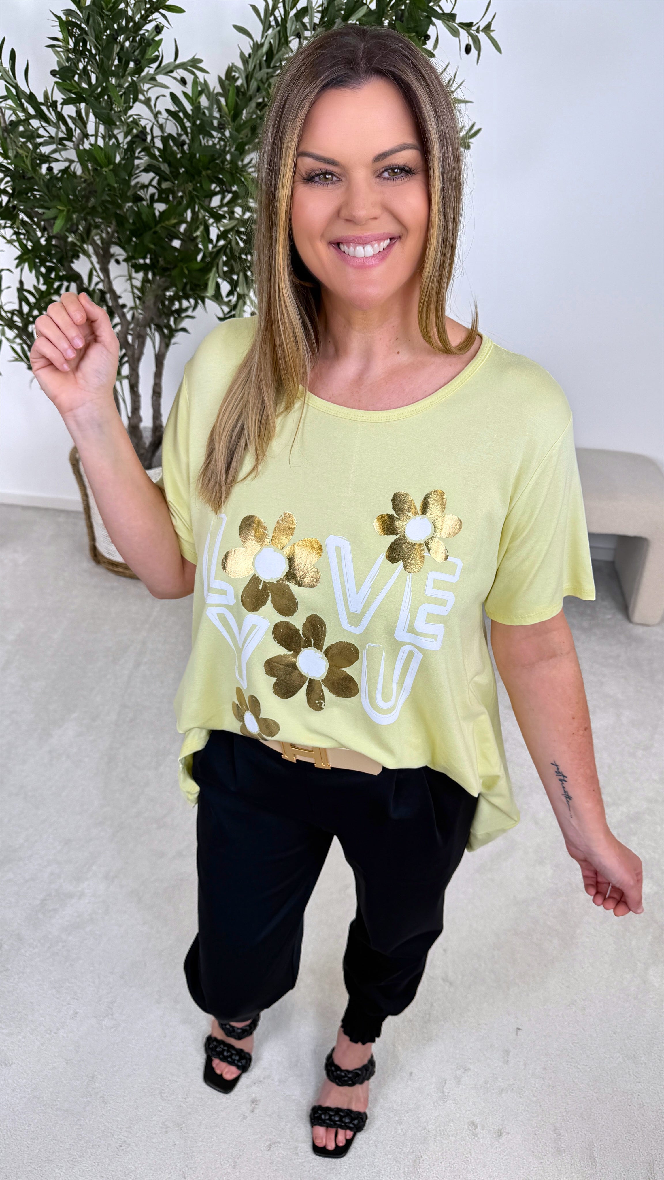 T-Shirt Lovely Day *Gelb*