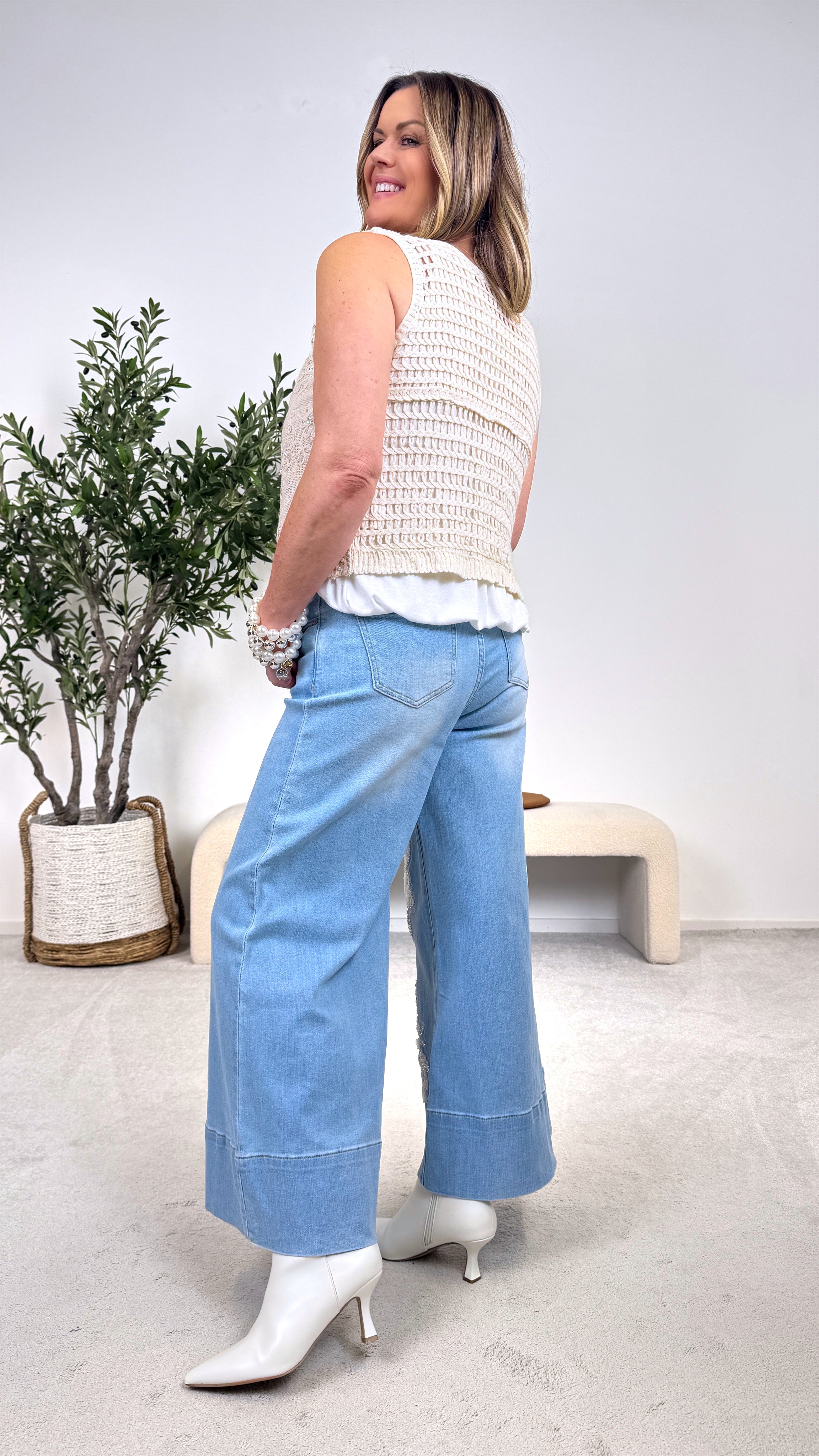 Häkel-Weste Blossom Whisper *Beige*