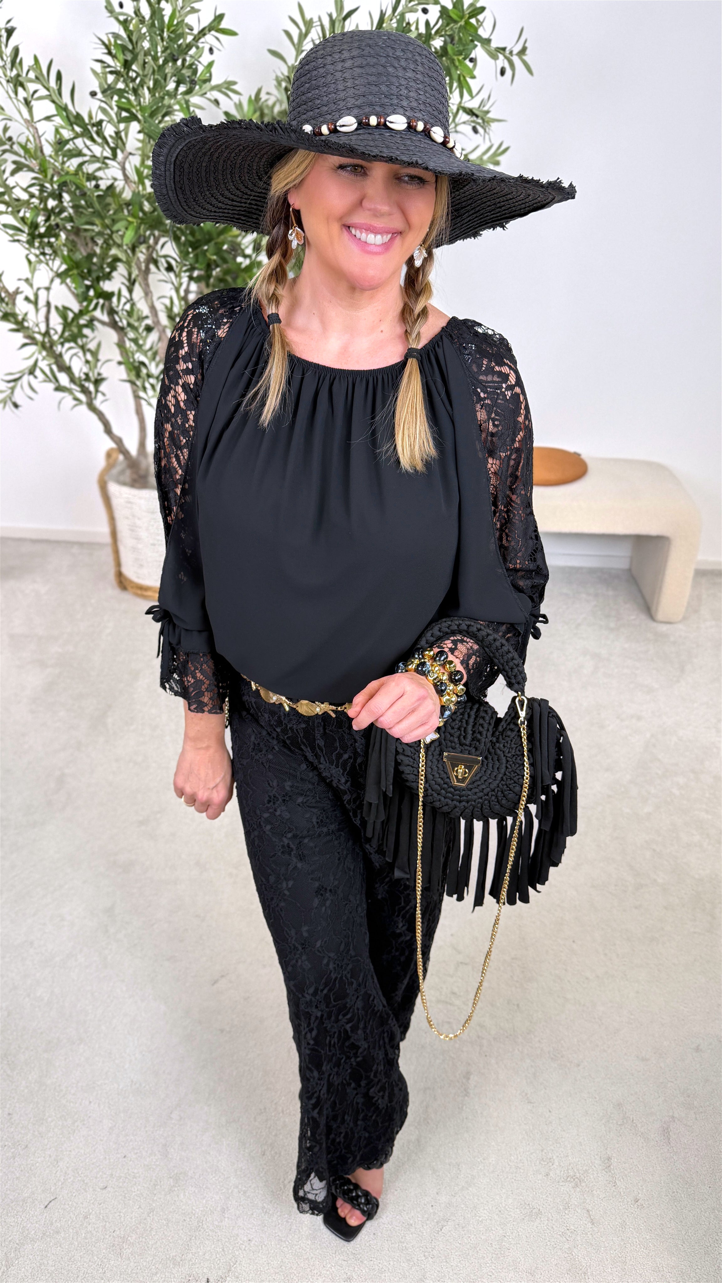 Blusenshirt Dream Elegance *Schwarz* (lieferbar ab 23.3.26)