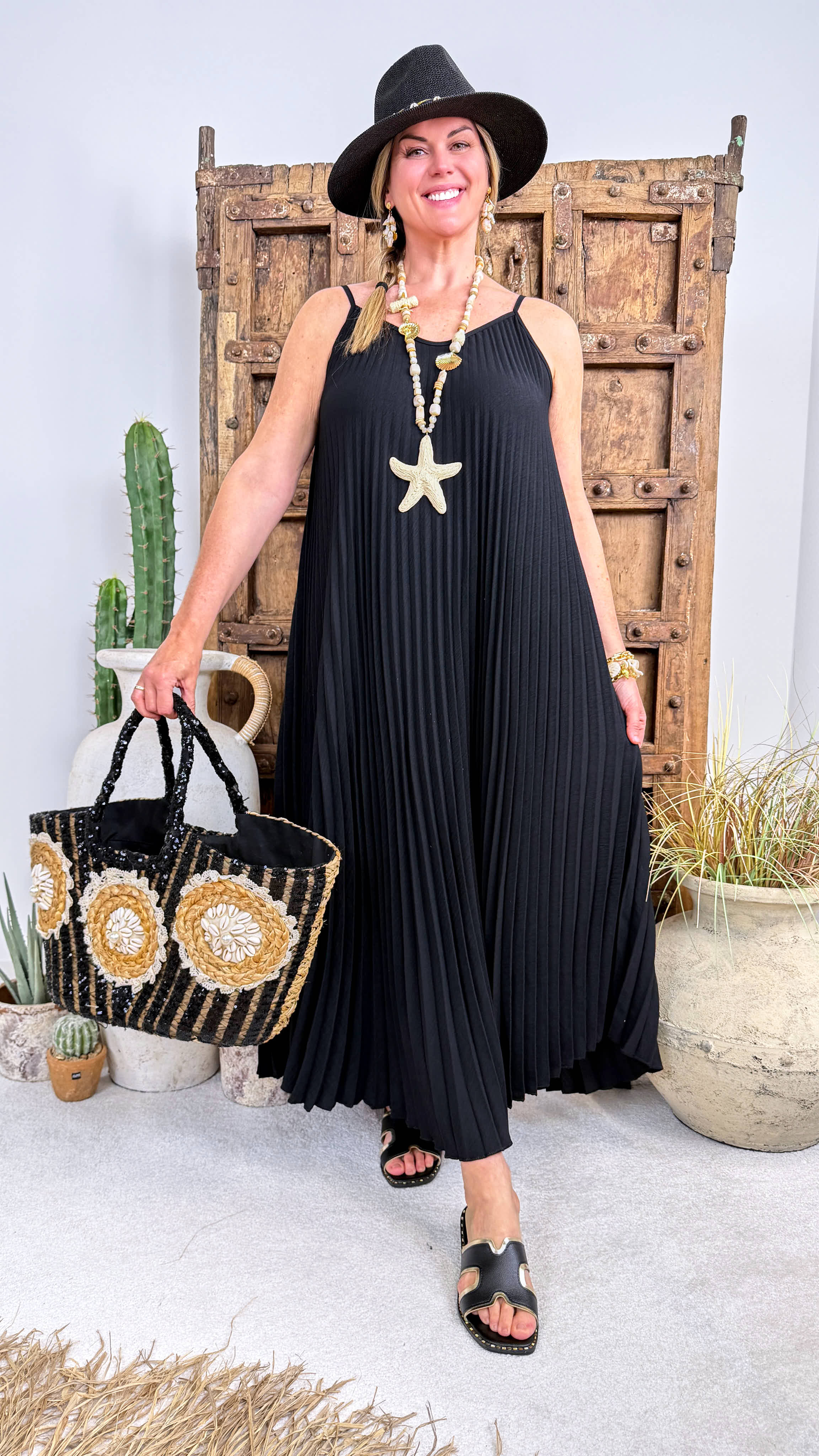 Langes Kleid Plissee Flow *Schwarz*