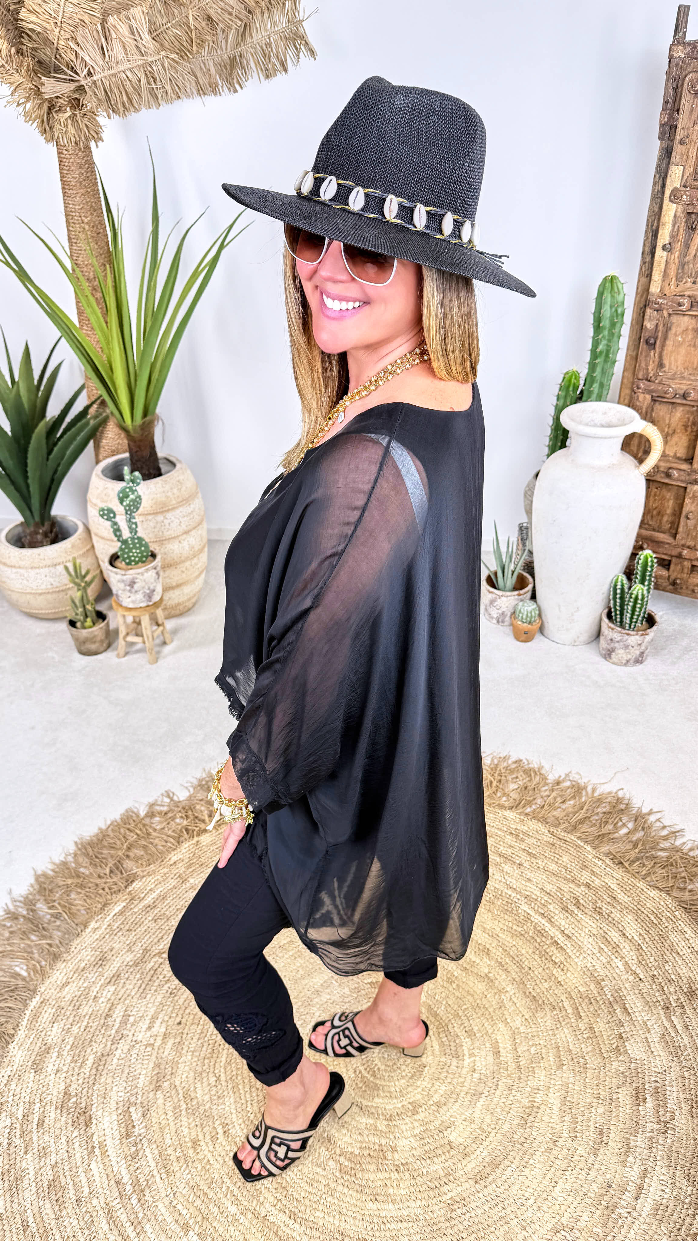 Bluse Timeless Soft *Schwarz* (lieferbar ab 26.5.26)