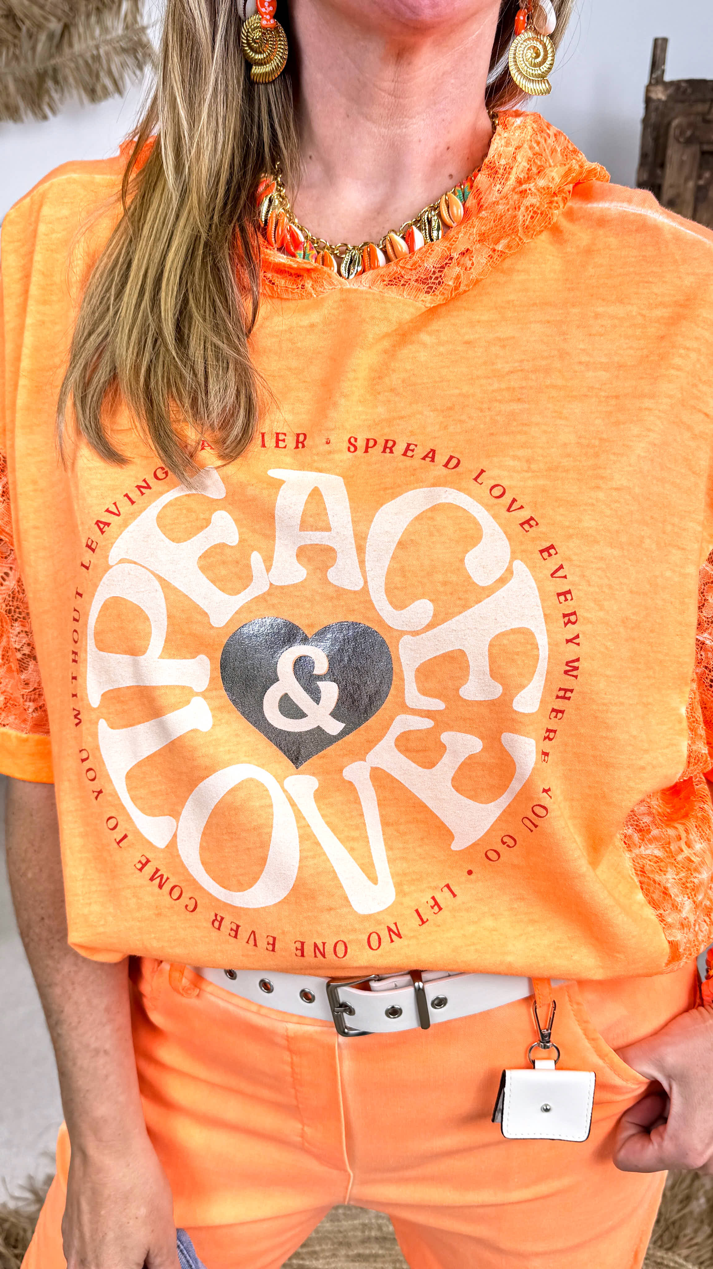 T-Shirt Peace & Love *Neon Orange*