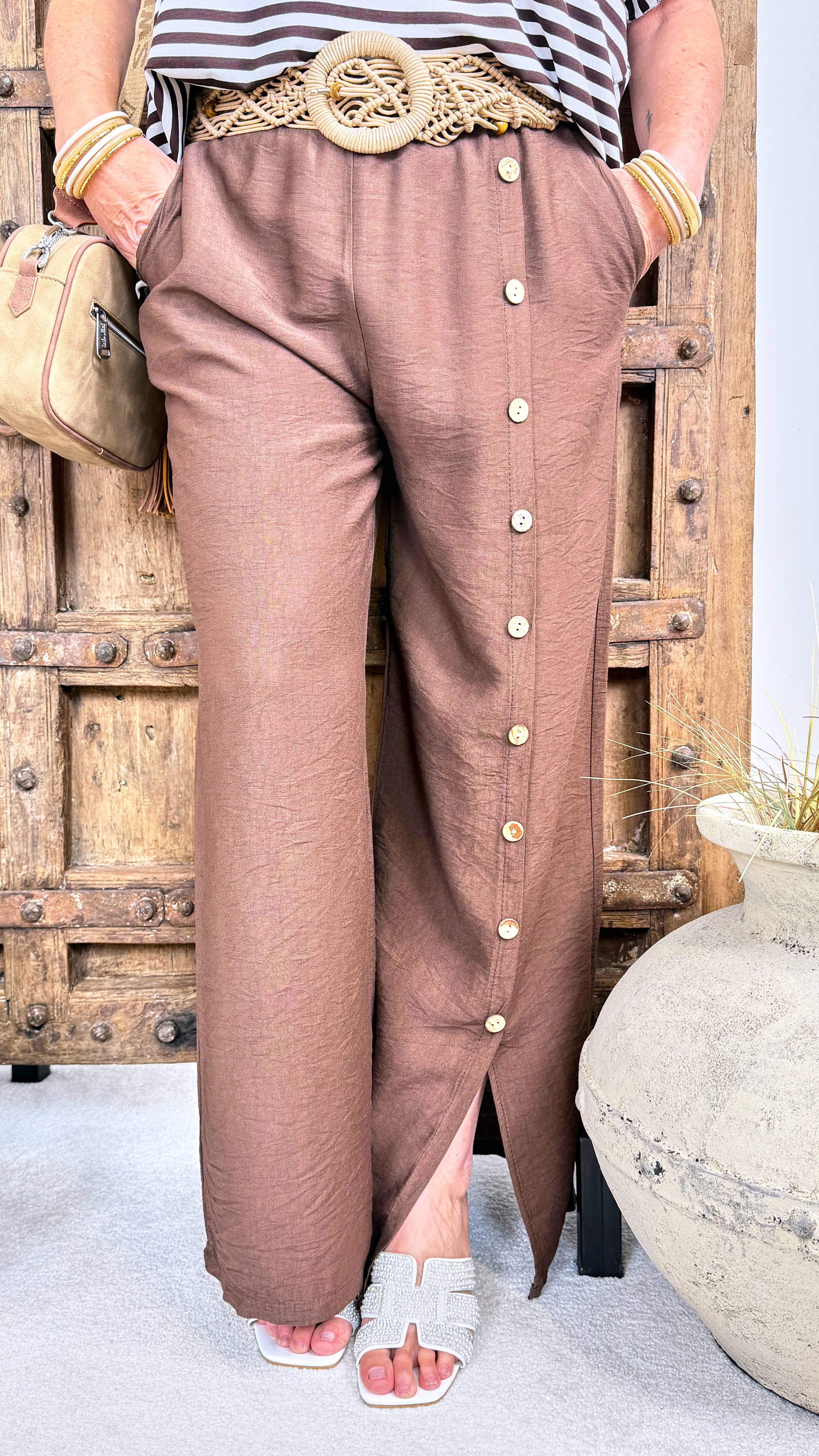 Weite Hose Row of Buttons *Schoko*