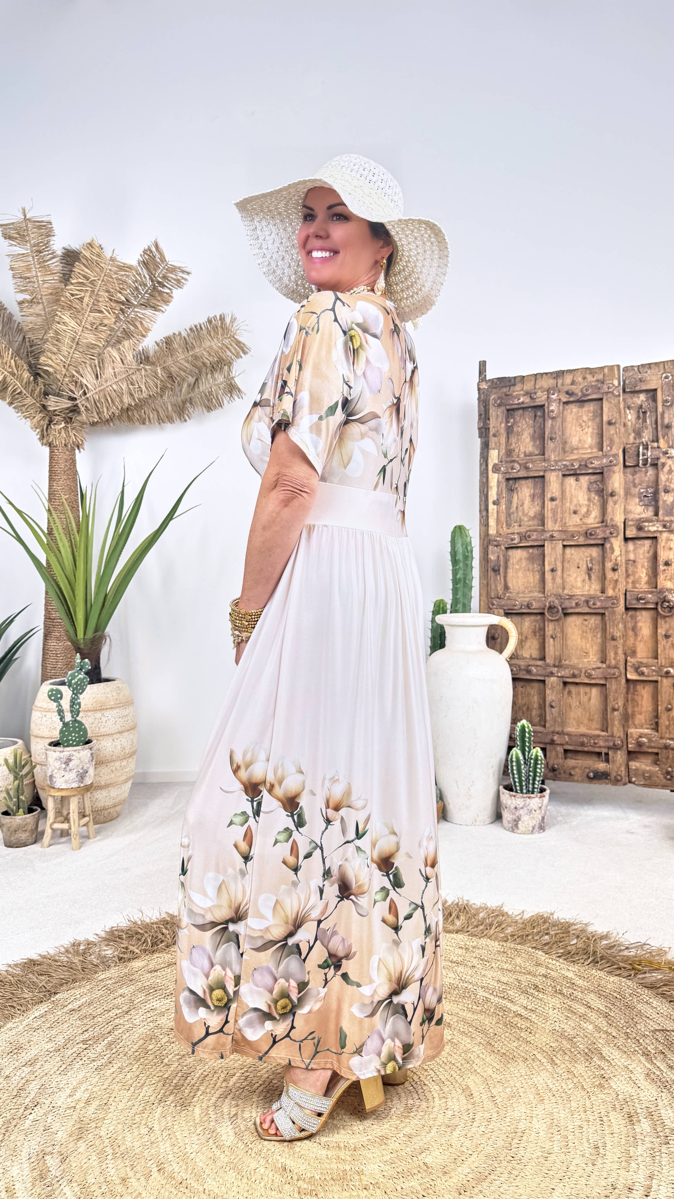 Langes Kleid Blush Blossom *Beige*