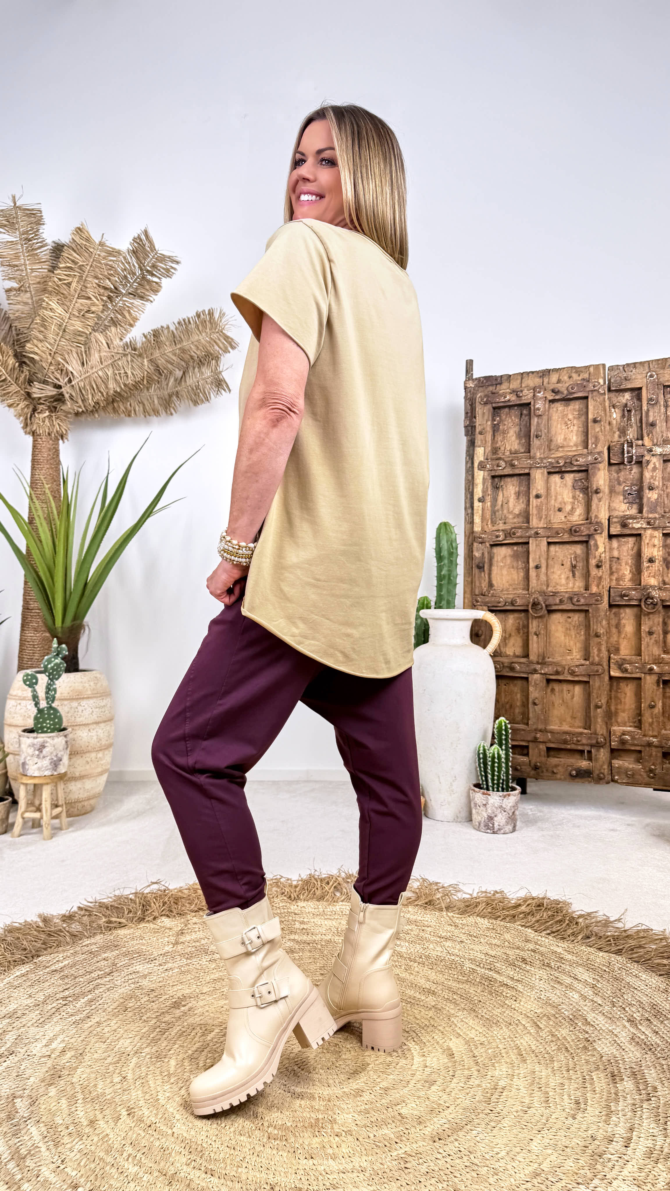 T-Shirt Ambra *Camel-Hell*