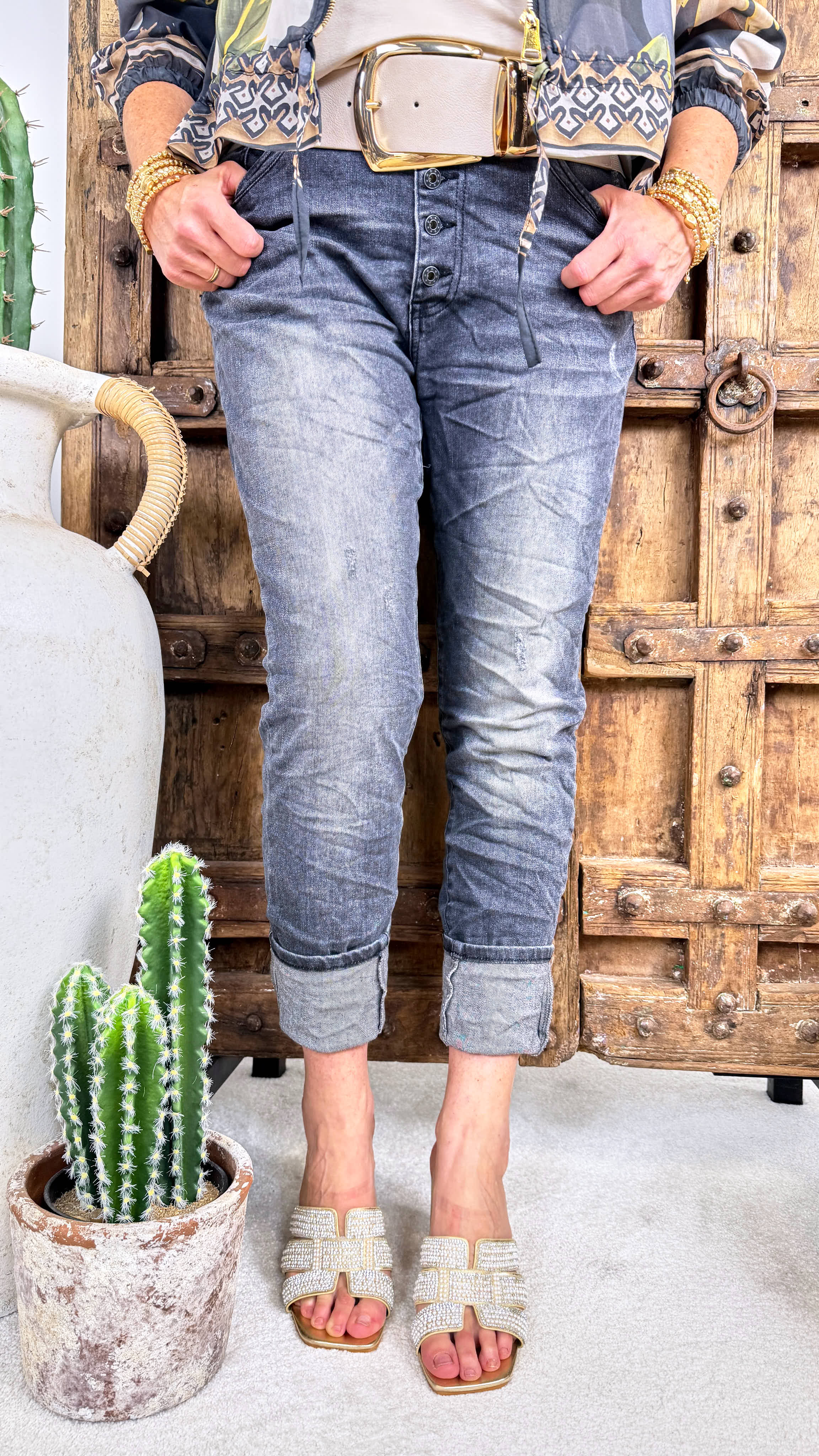 Jeans Carved Stone