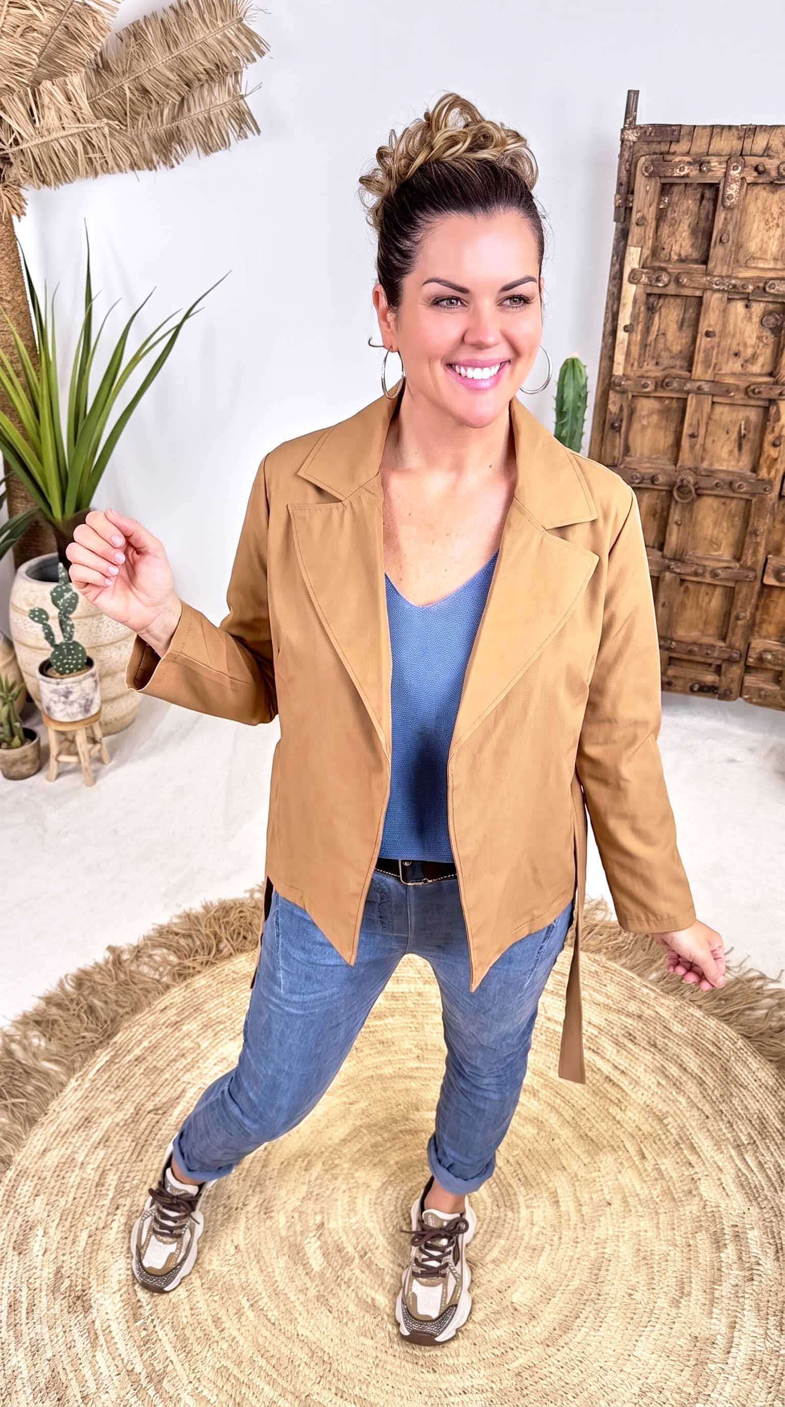 Kurzer Trenchcoat Belfry *Camel*
