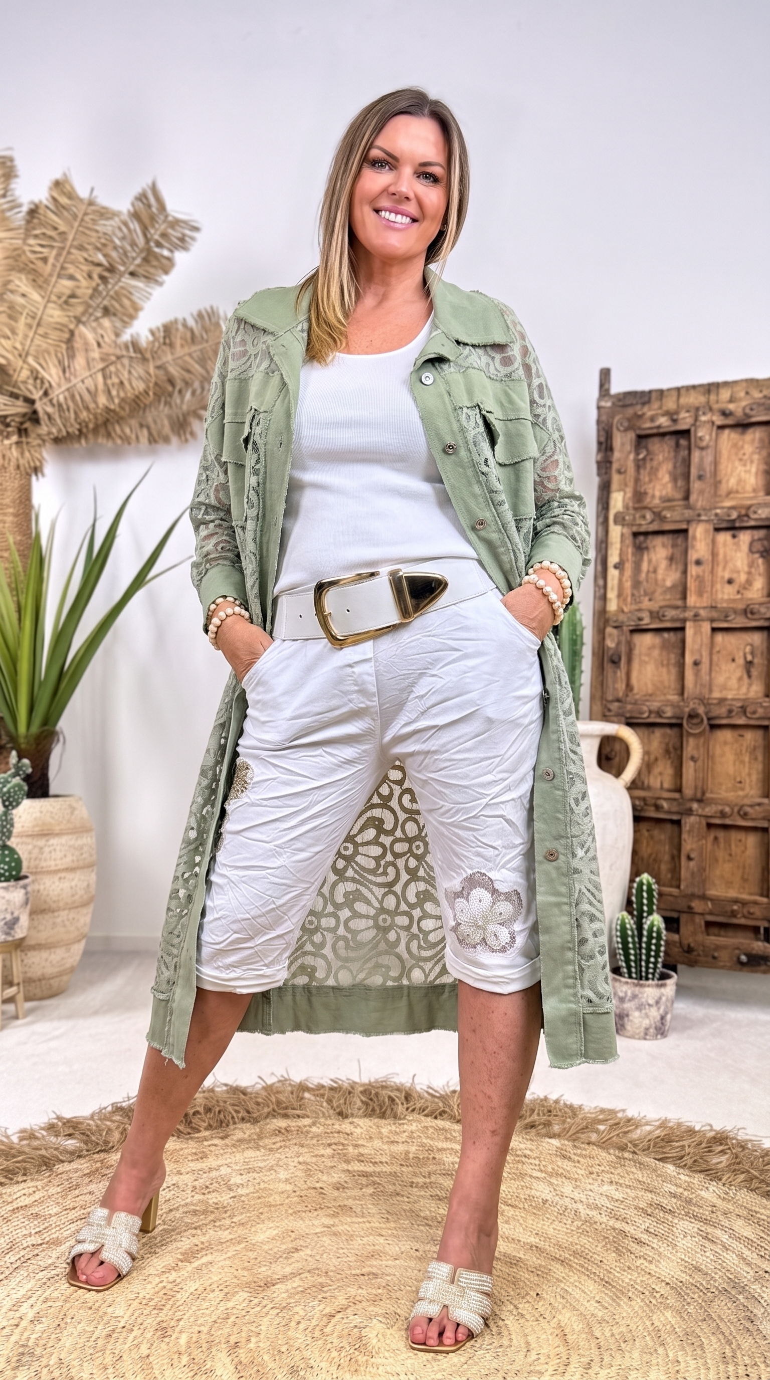 Lange Spitzenjacke Love Datail *Khaki*