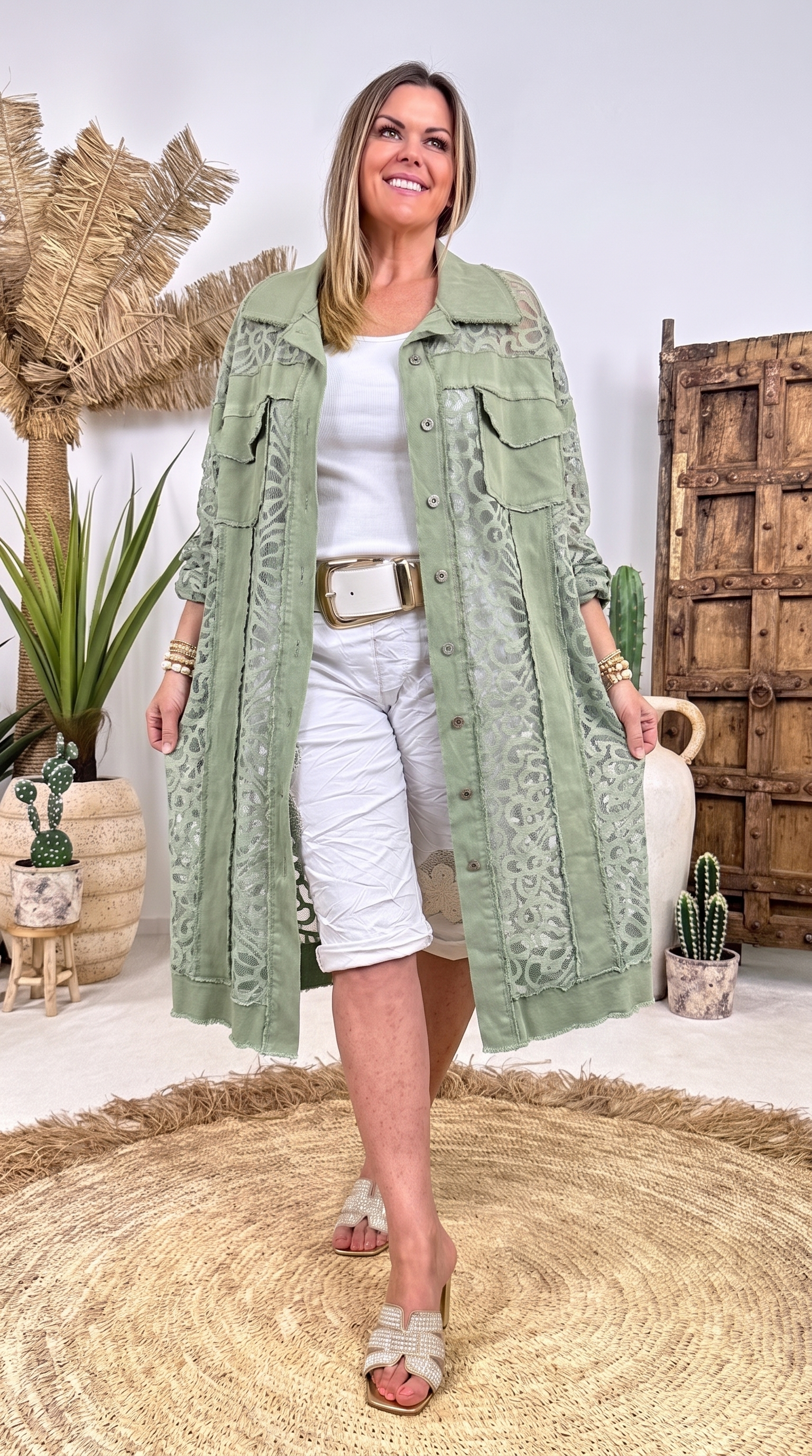 Lange Spitzenjacke Love Datail *Khaki*
