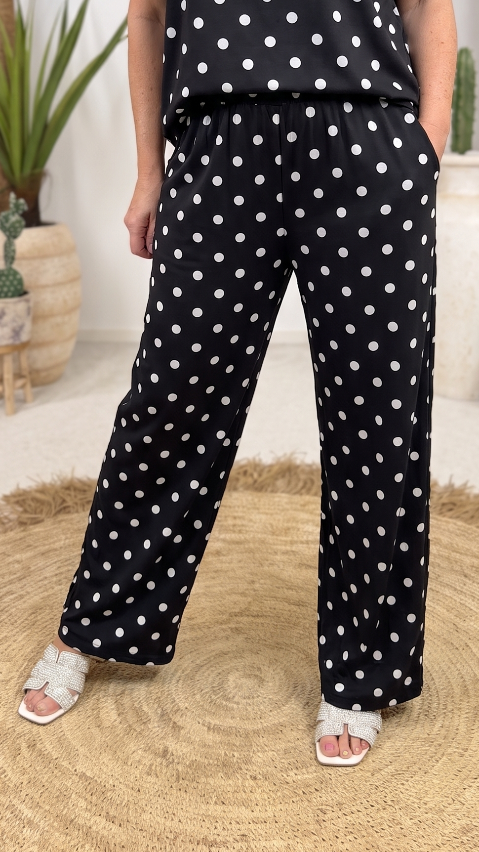 Weite Hose Pretty Charm *schwarz/Punkte*
