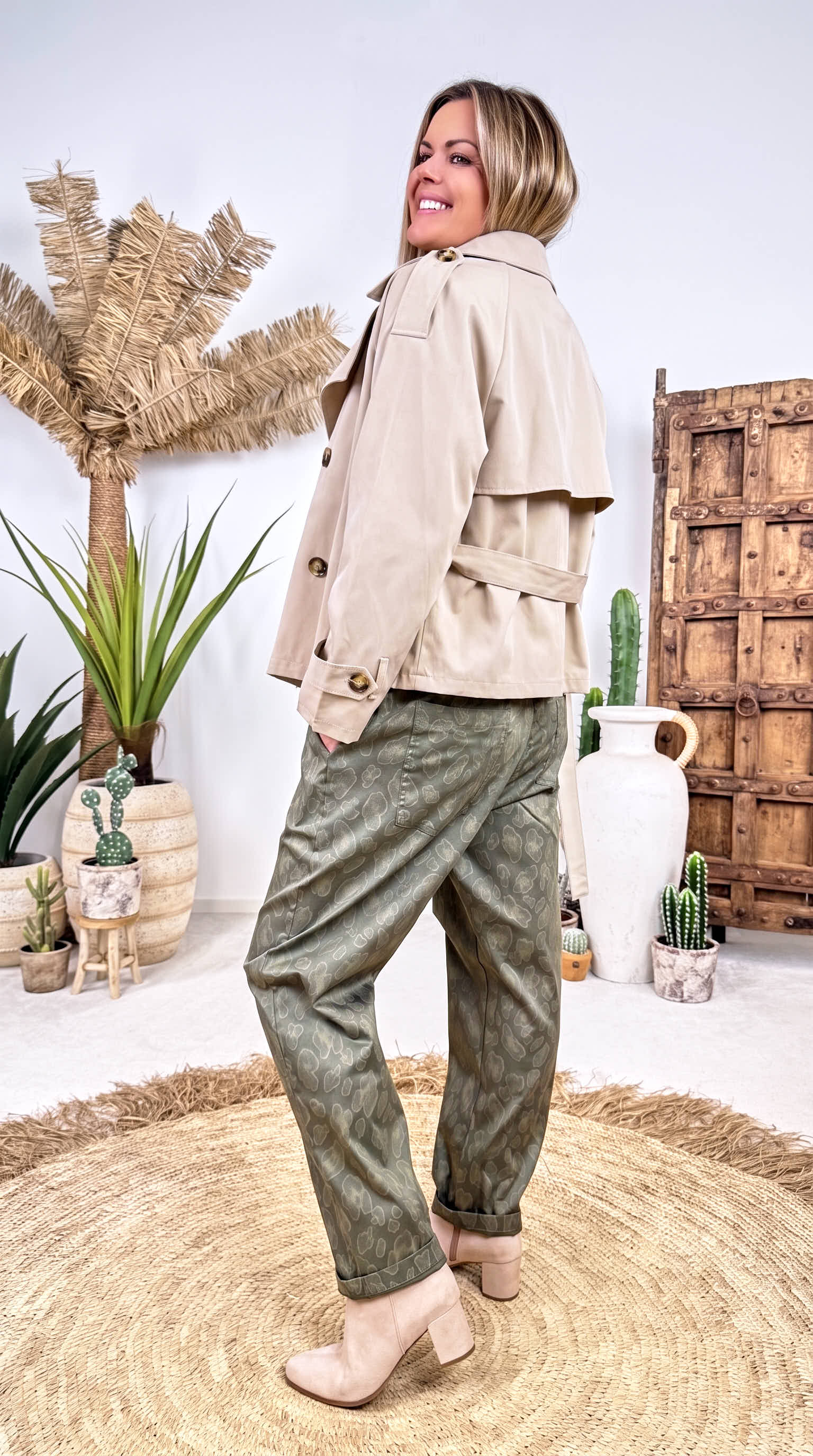 Kurzer Trenchcoat Bering *Beige*
