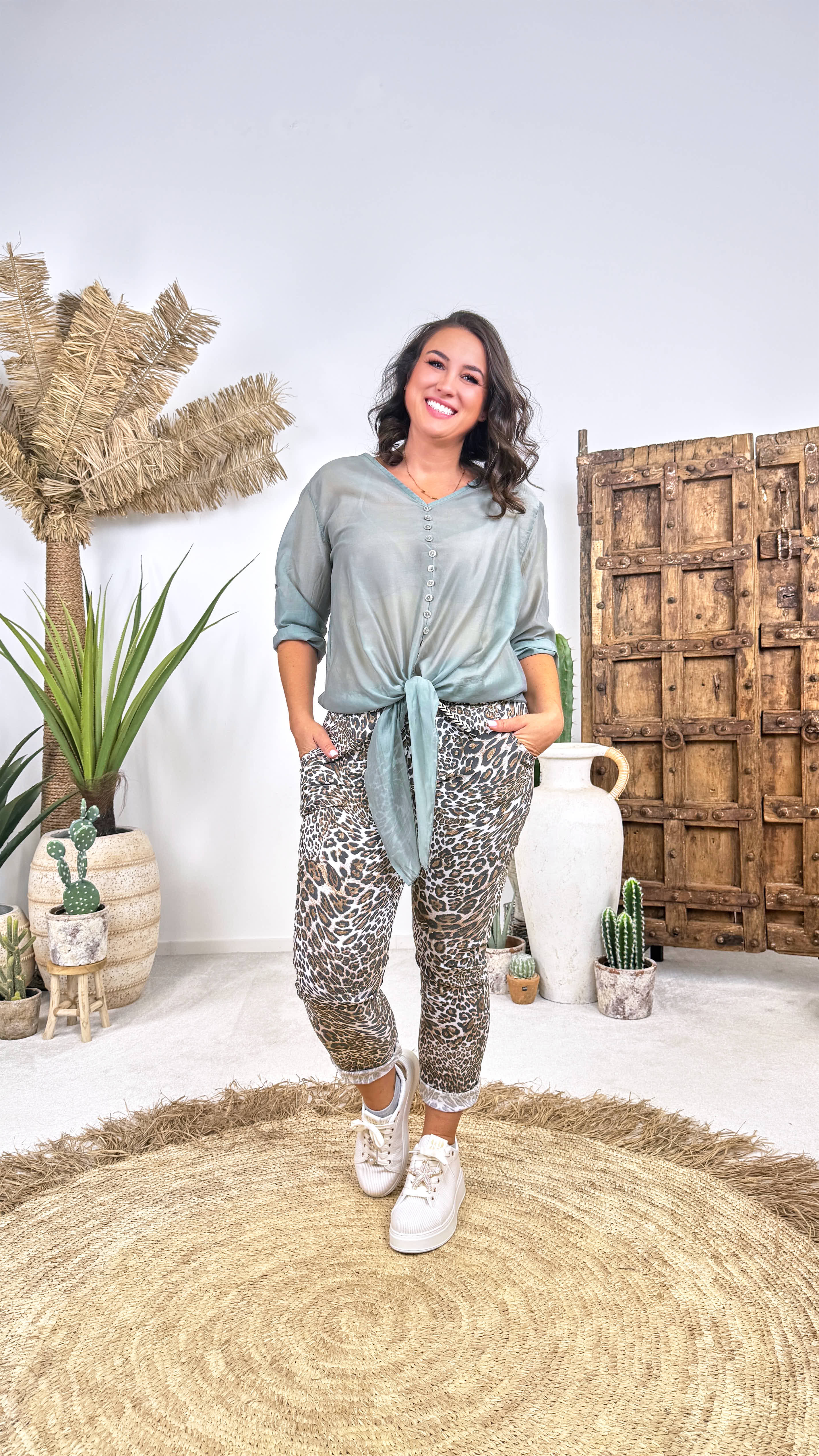 Bluse Minimal Flow *Khaki*