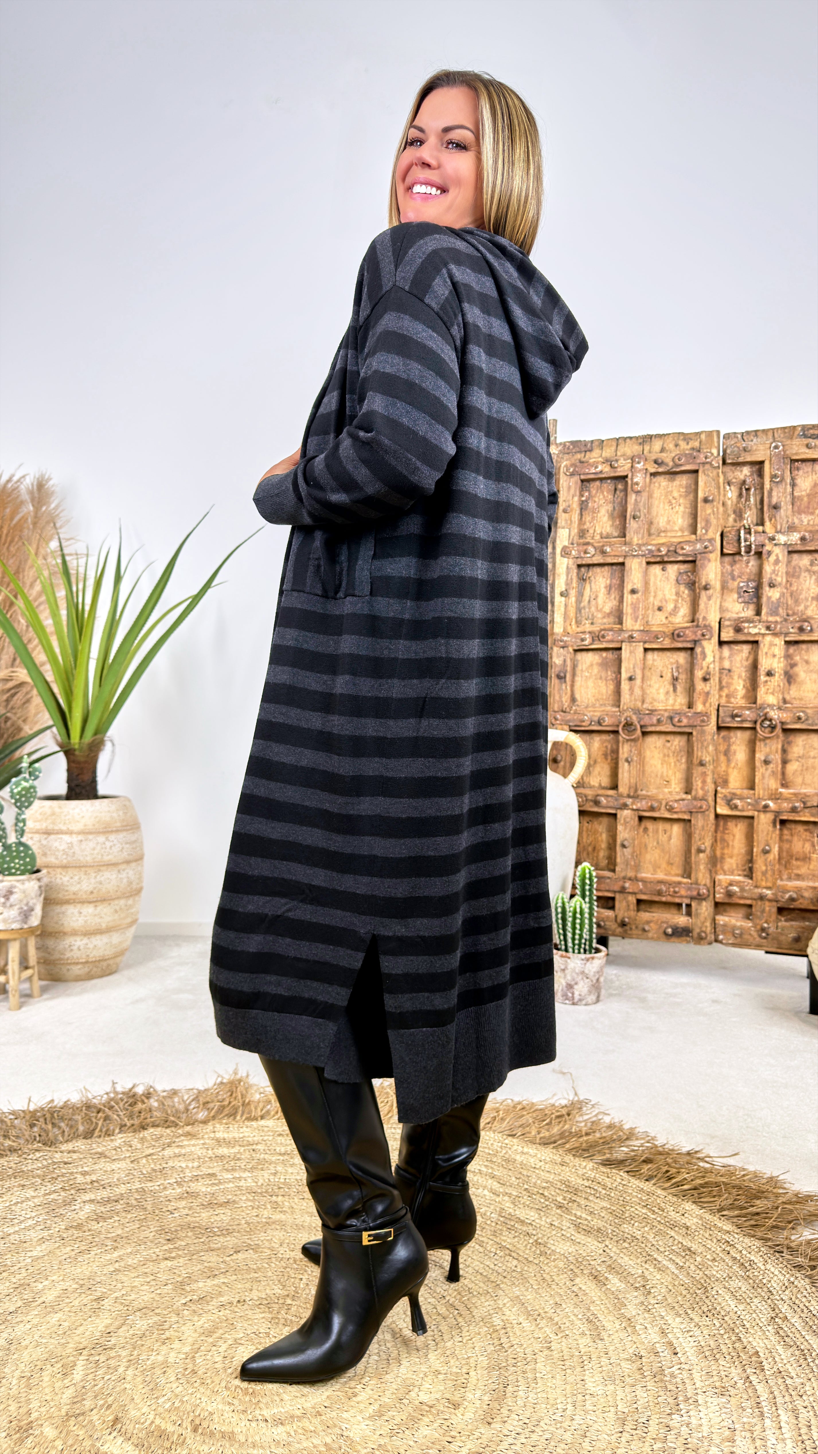 Lange Strickjacke Autumn Anchor *Dunkelgrau*
