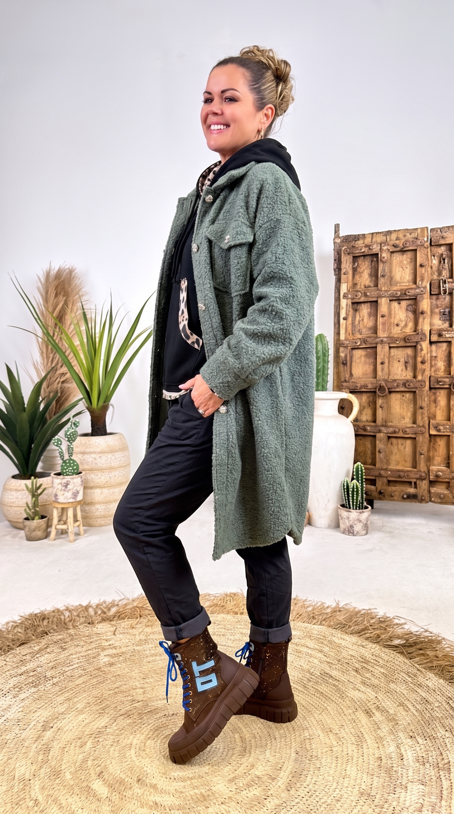 Mantel Boucle Luxe *Khaki*