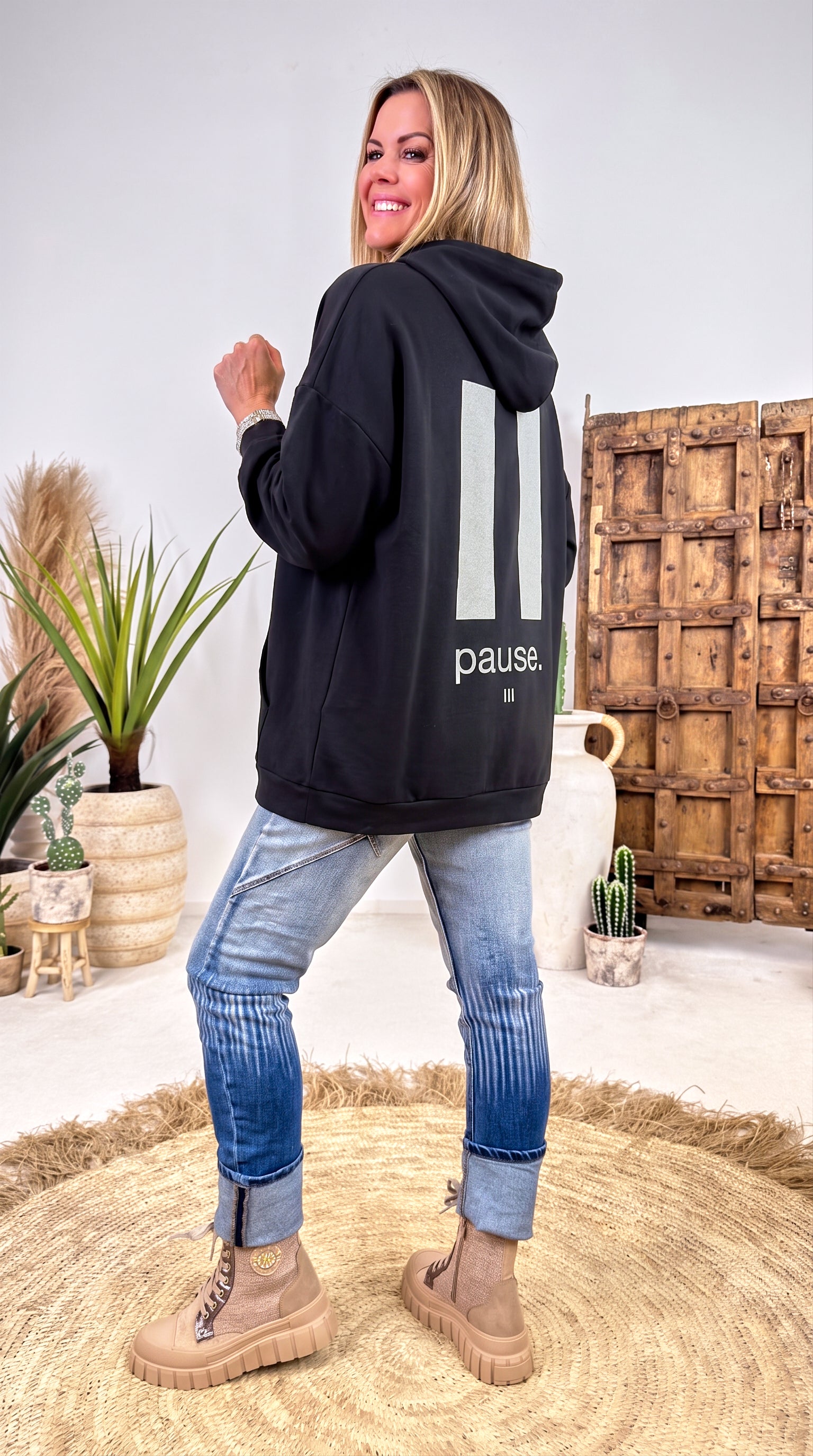 Hoodie Pause *Schwarz*
