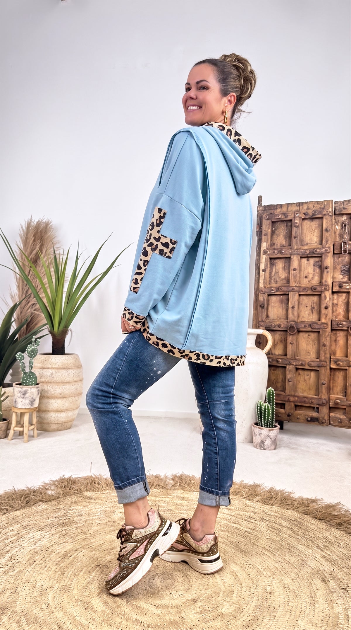 Hoodie Forest Trail *Hellblau*