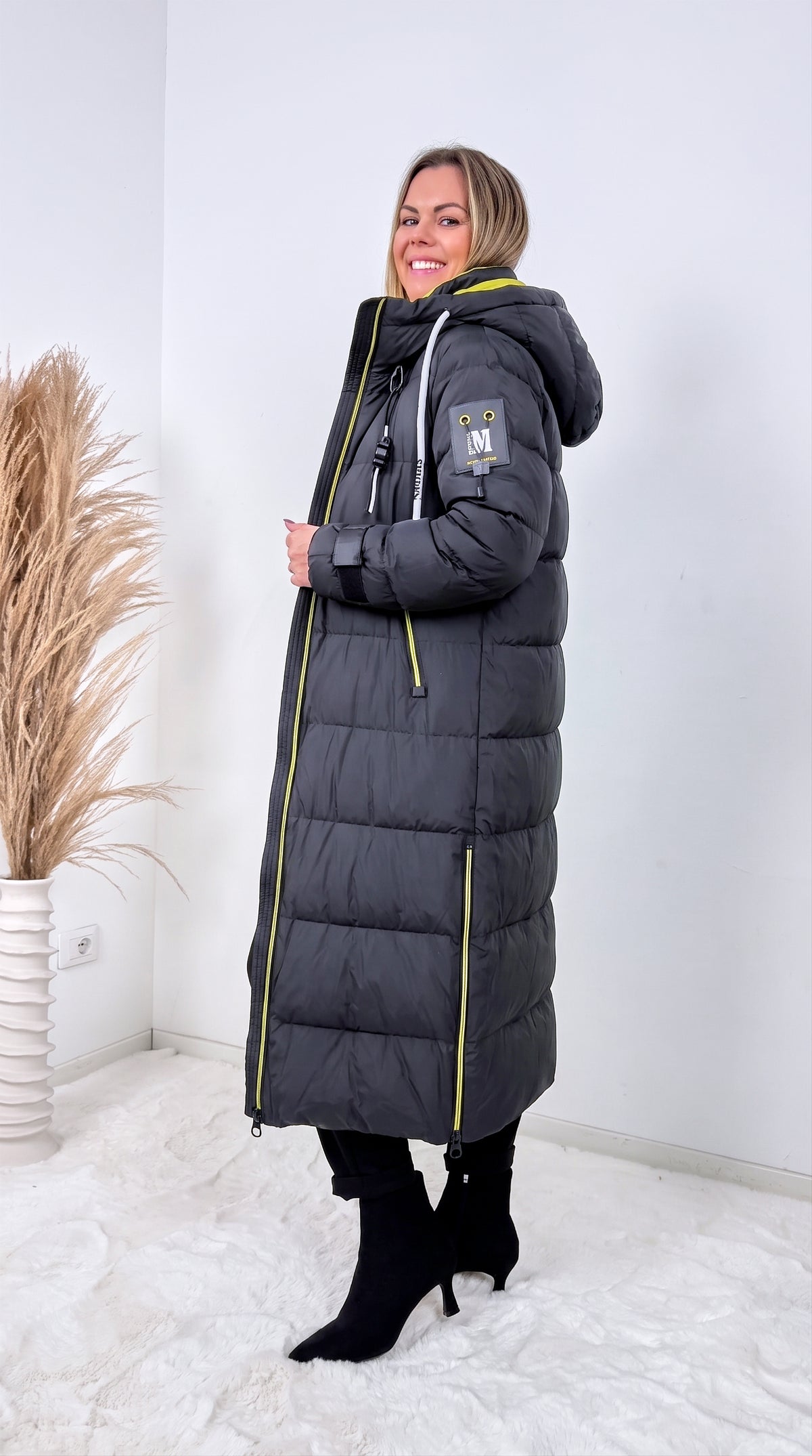 Steppmantel Yukon Frost *Schwarz*
