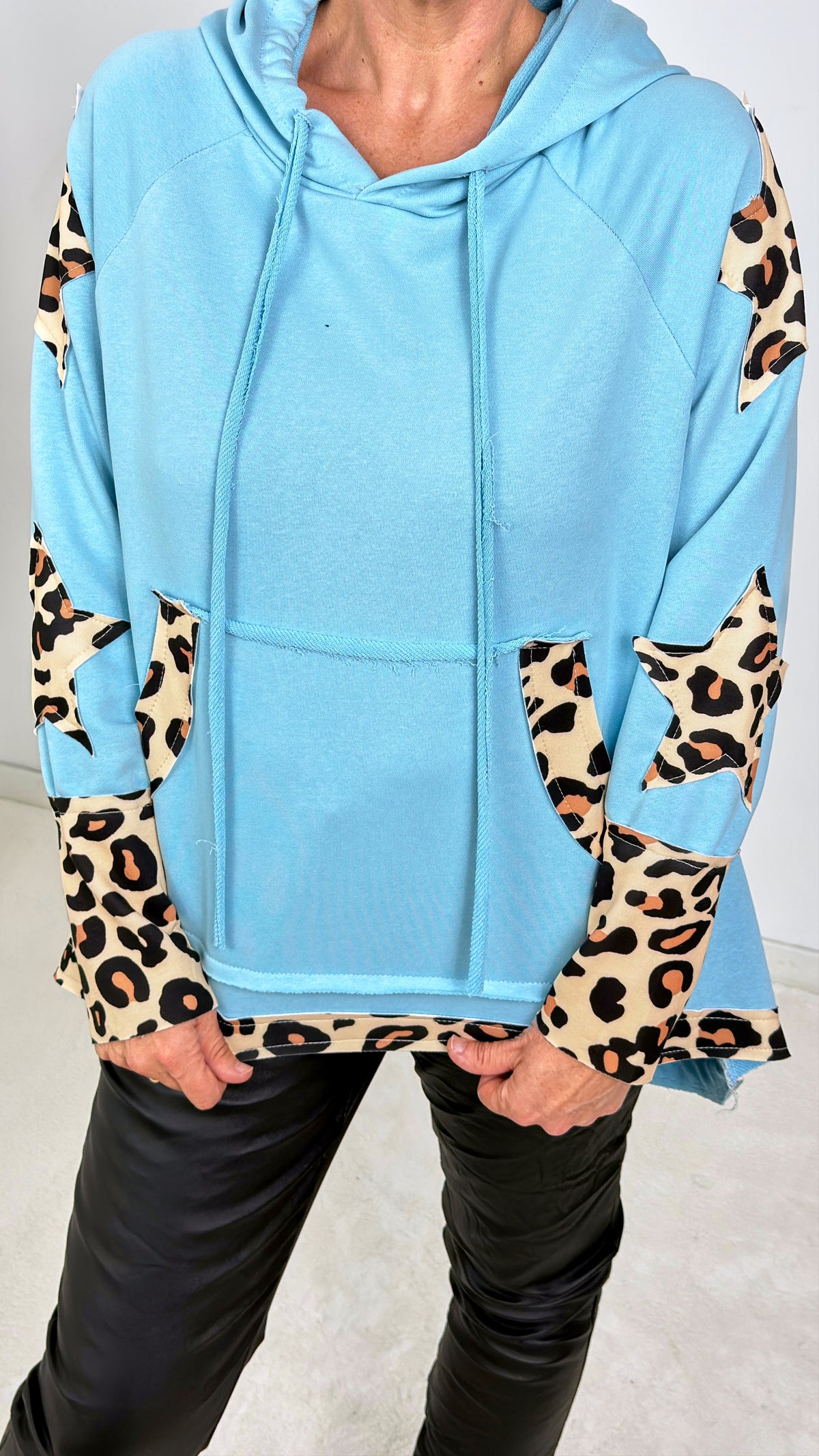 Hoodie Amber Fox *Hellblau*