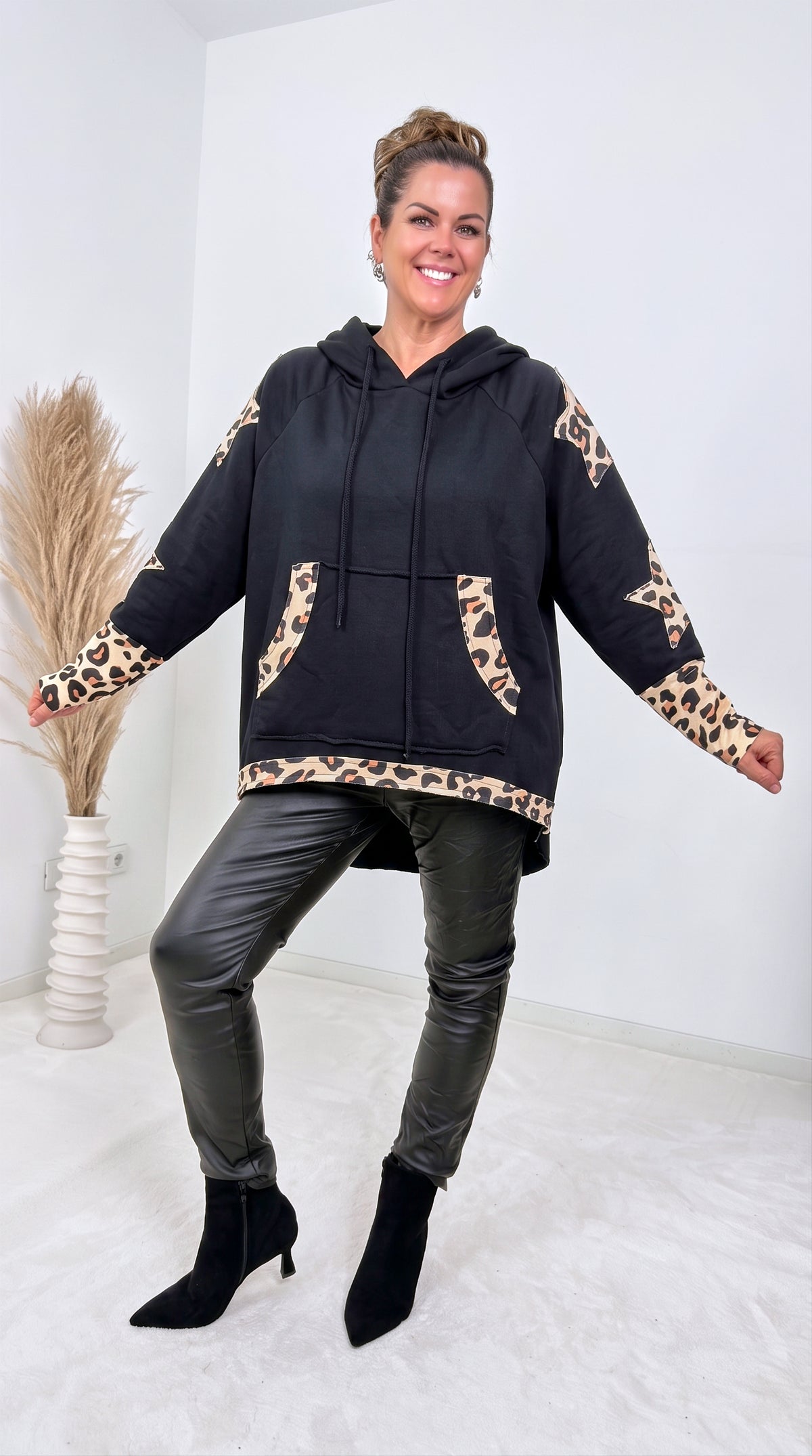 Hoodie Amber Fox *Schwarz*