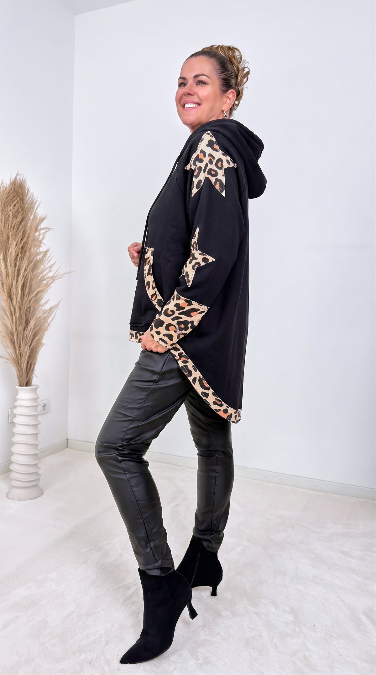 Hoodie Amber Fox *Schwarz*