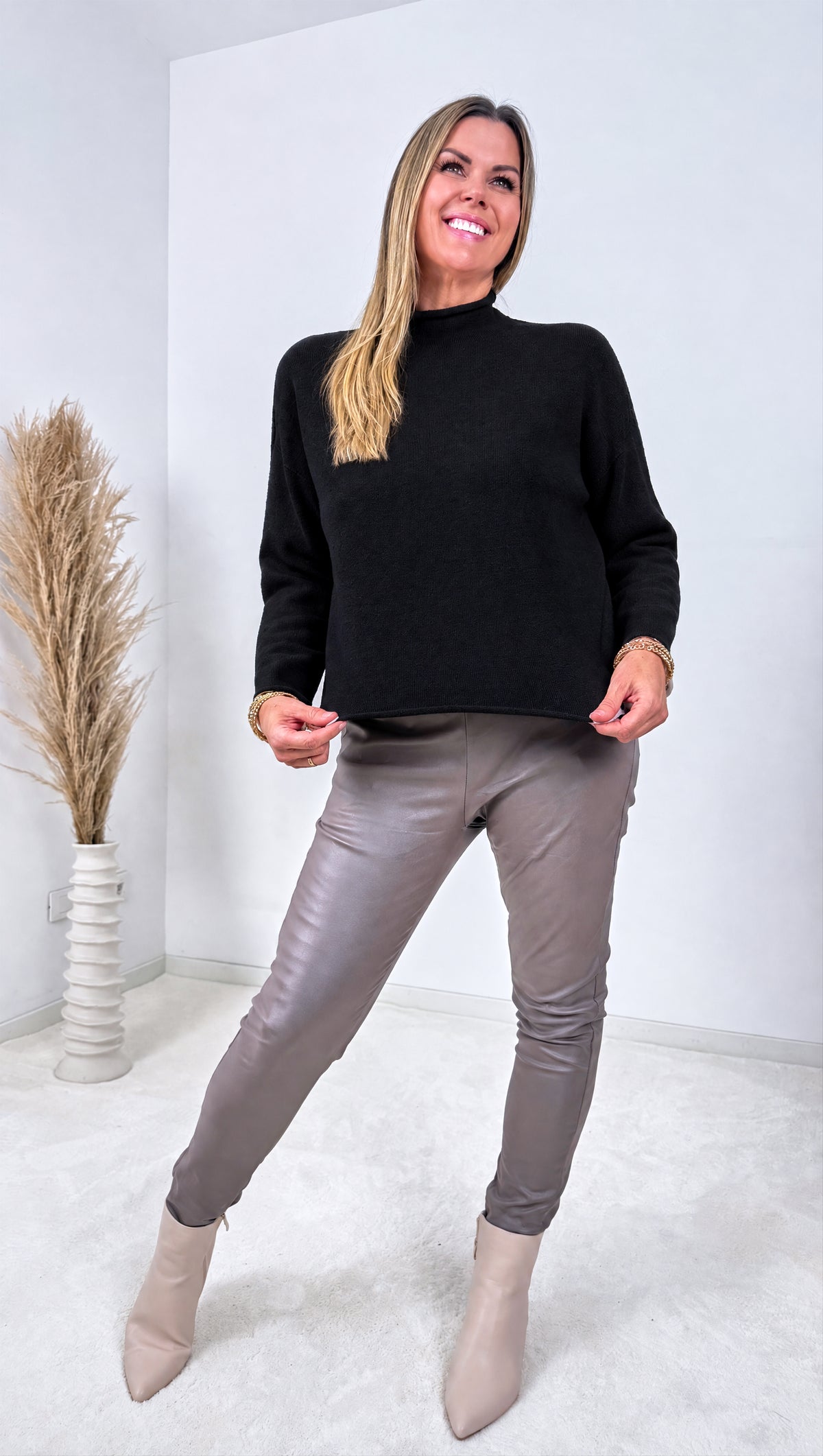 Strickpullover Wisteria *Schwarz*