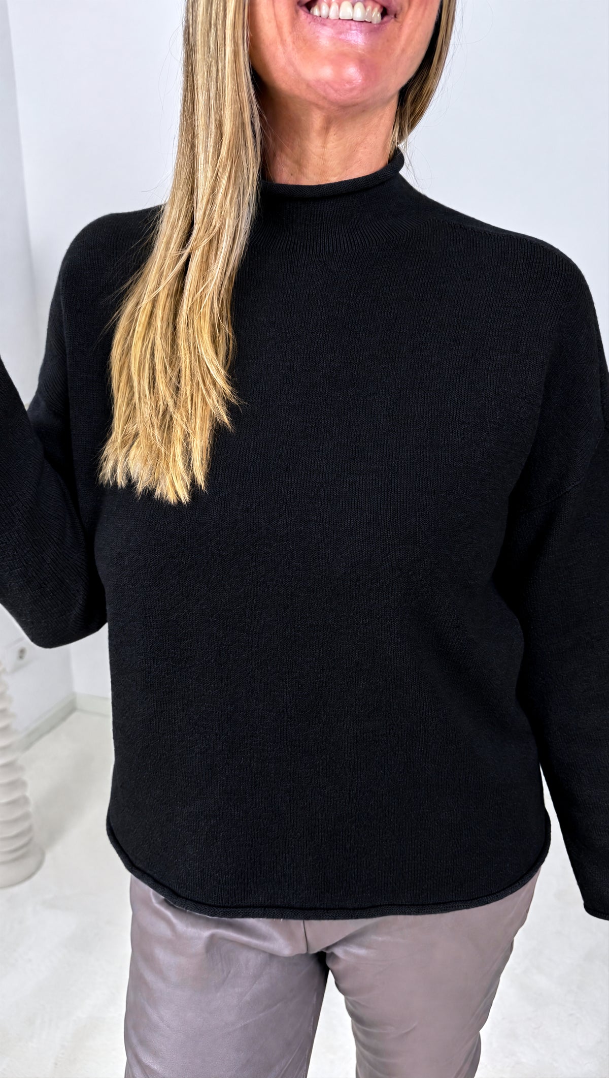 Strickpullover Wisteria *Schwarz*