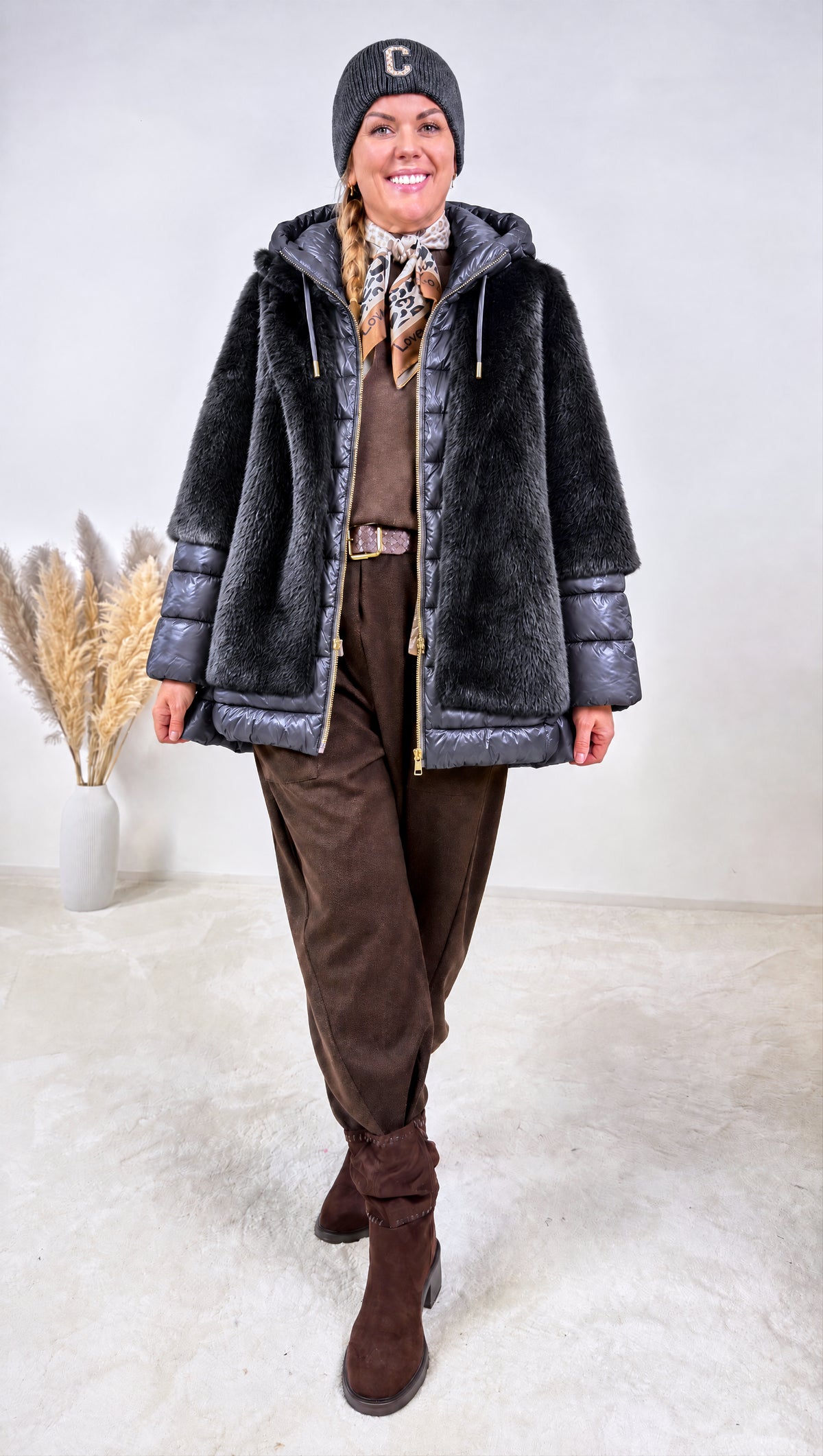 Steppjacke Everyday is Autumn *Schwarz* - Power of Princess