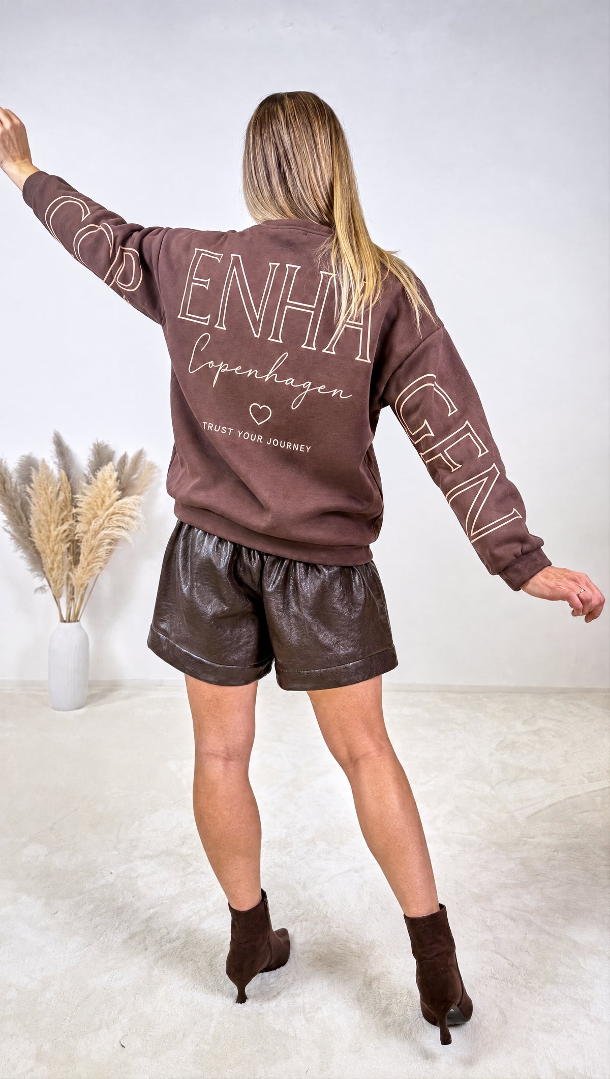 Sweatshirt Copenhagen Nights *Schoko*