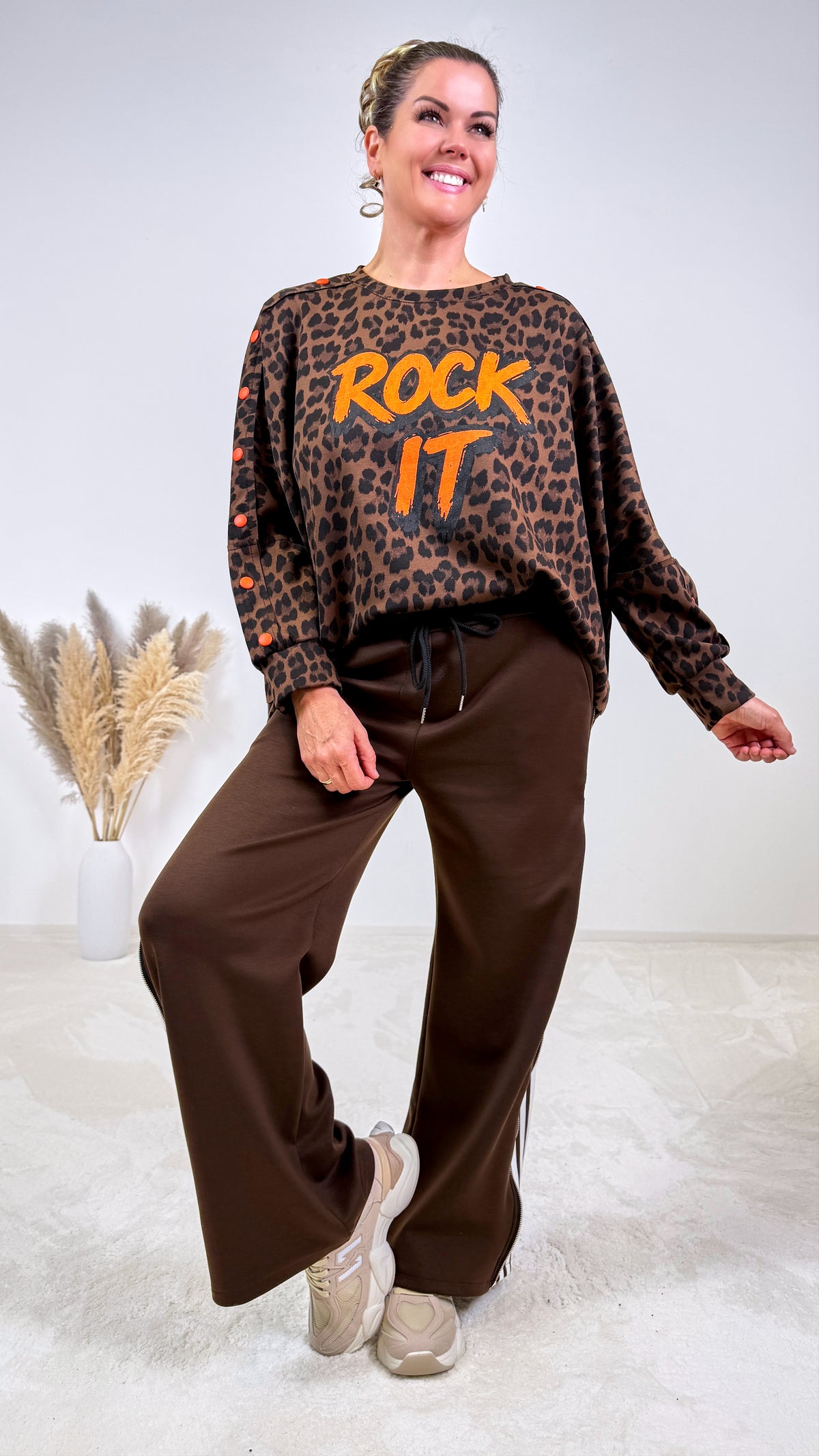 Sweatshirt Rebel Jungle *Schoko*