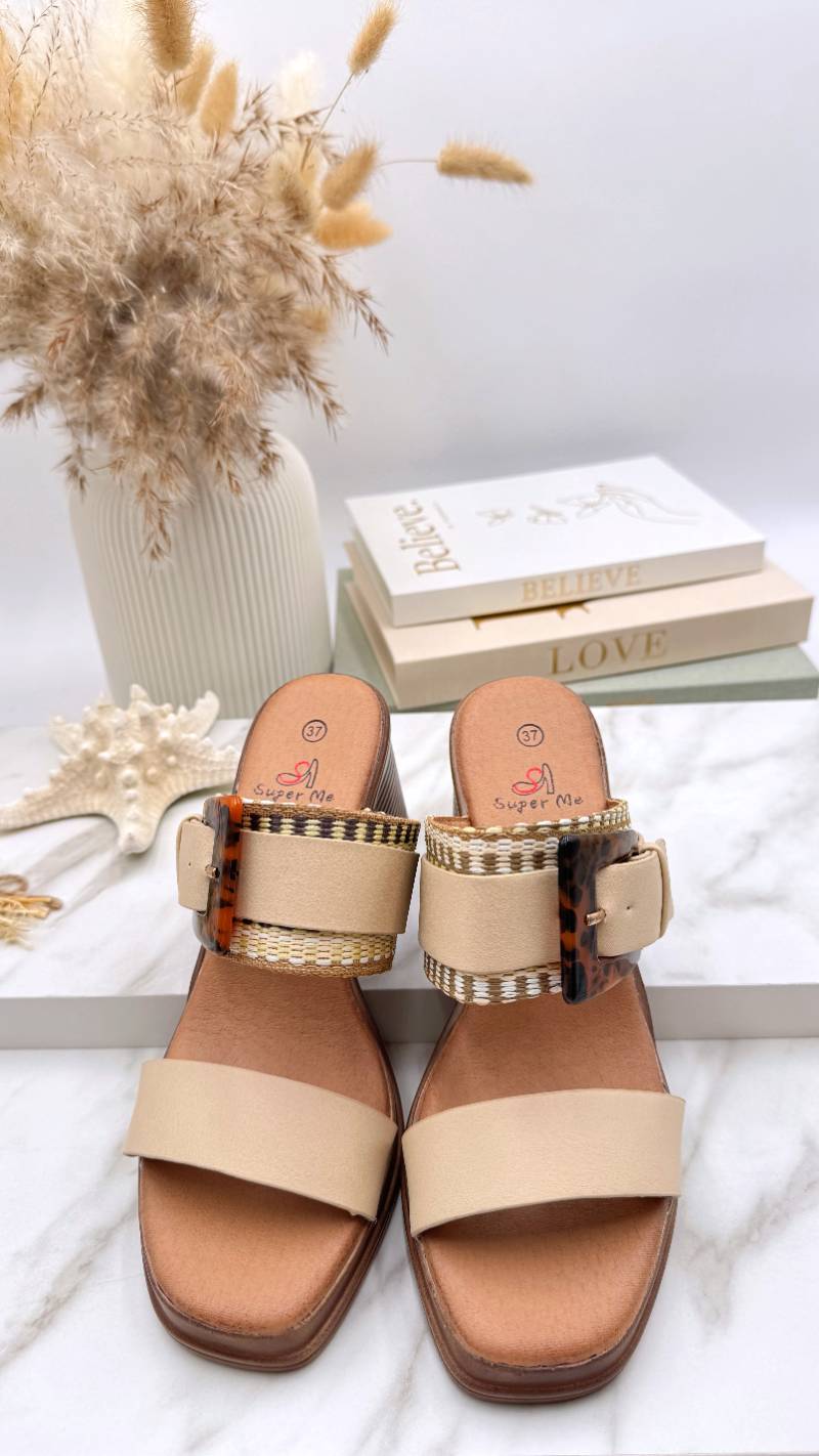 Absatzsandale Hvar Buckle *Beige*