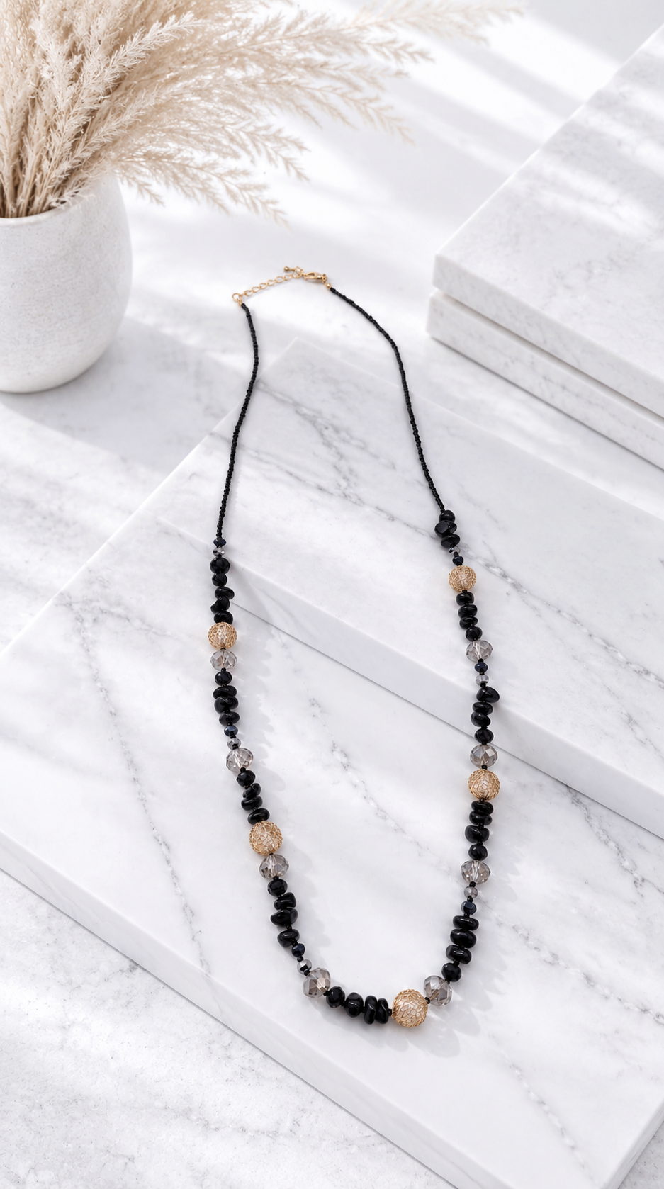 Halskette Black Stone & Golden Pearls