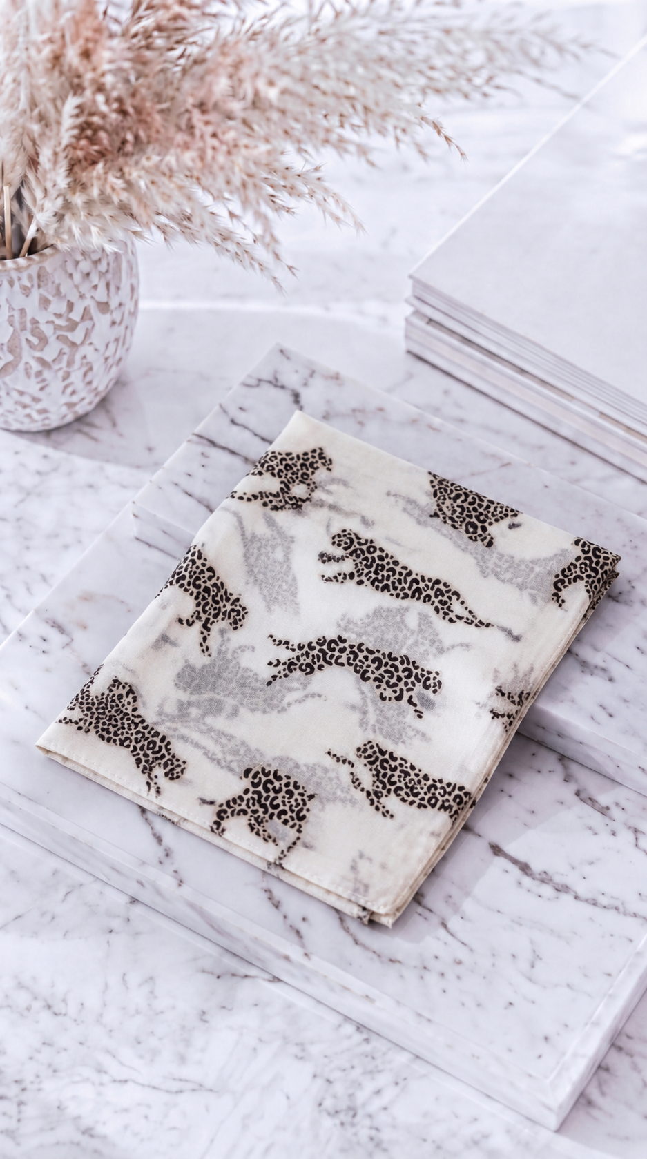 Halstuch Felidae *Creme*
