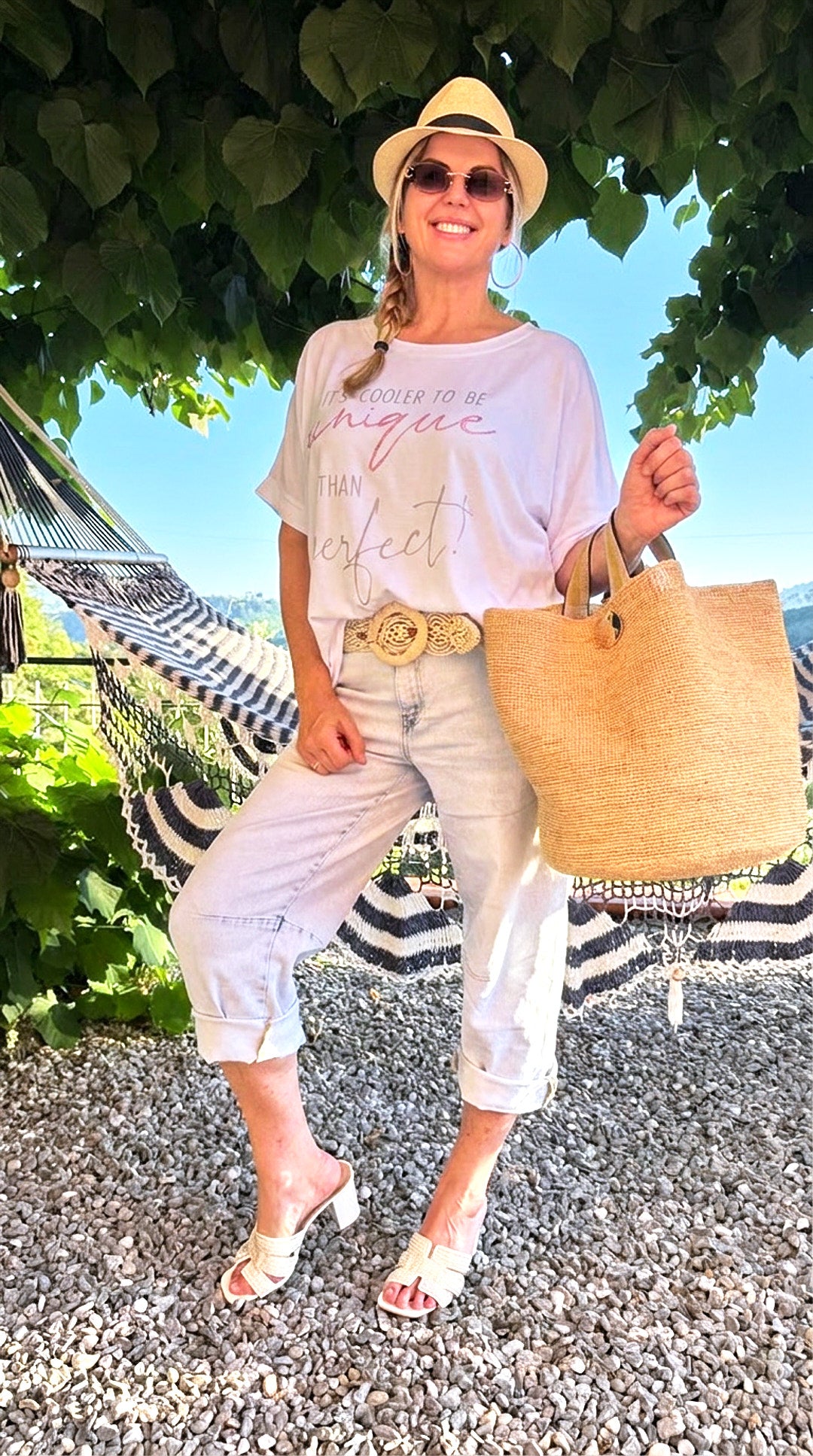 Oversizedshirt Unique is Cooler *Creme*