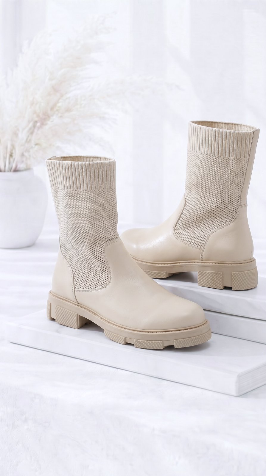 Boots Chic Essence *Beige*