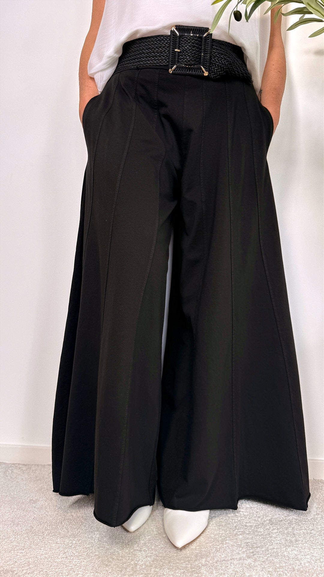 Weite Hose Light Move *Schwarz*