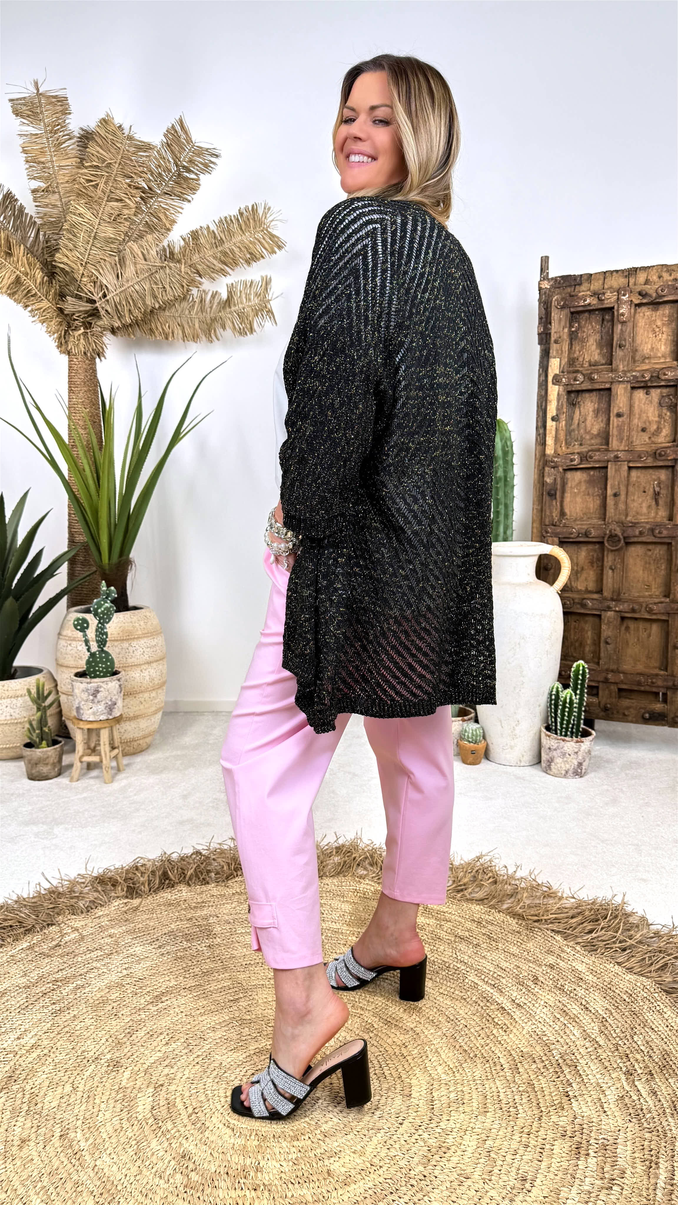 Netz Strickjacke Golden Hour *Schwarz*