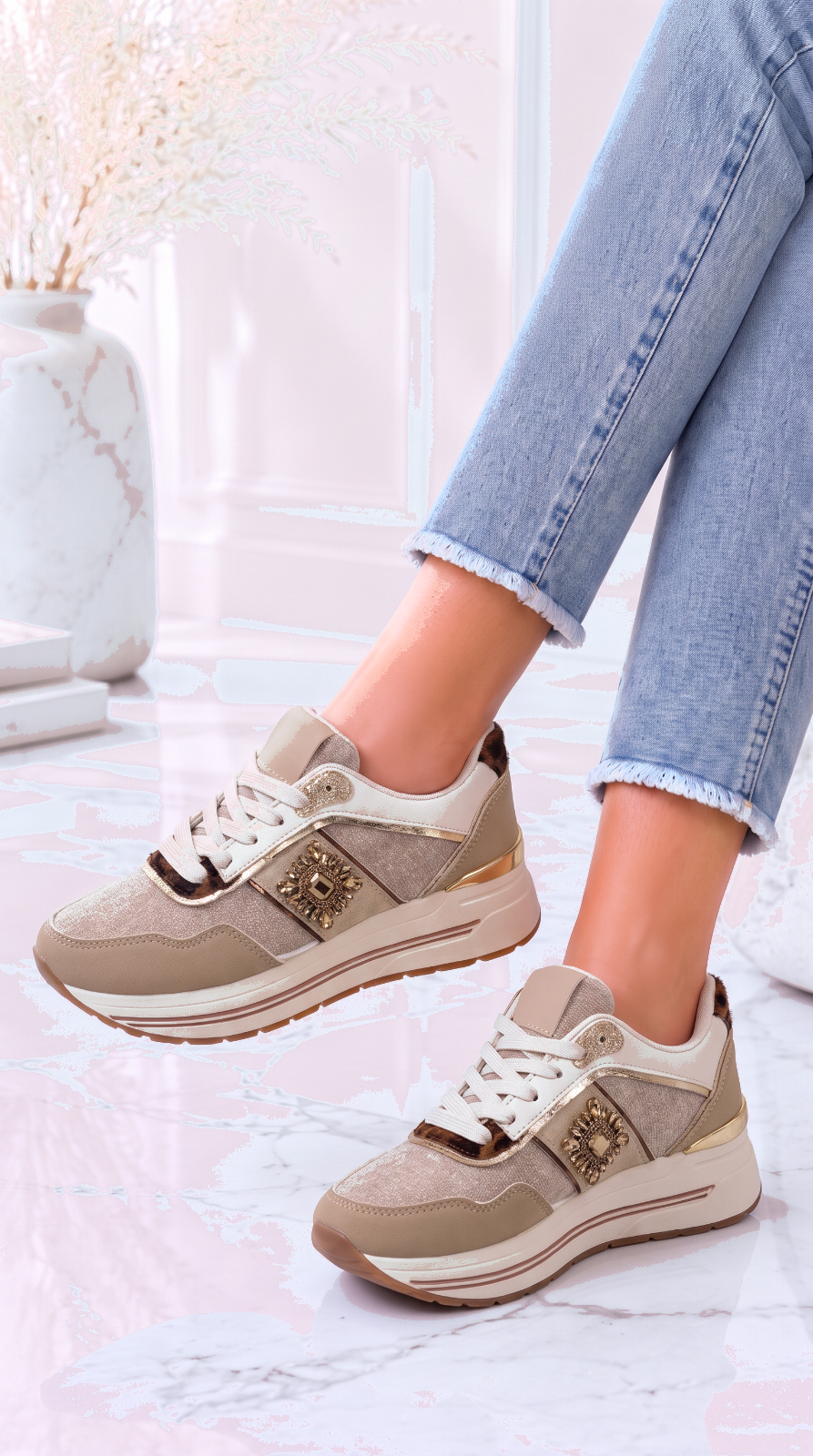 Sneaker Solstice Brooch *Beige*