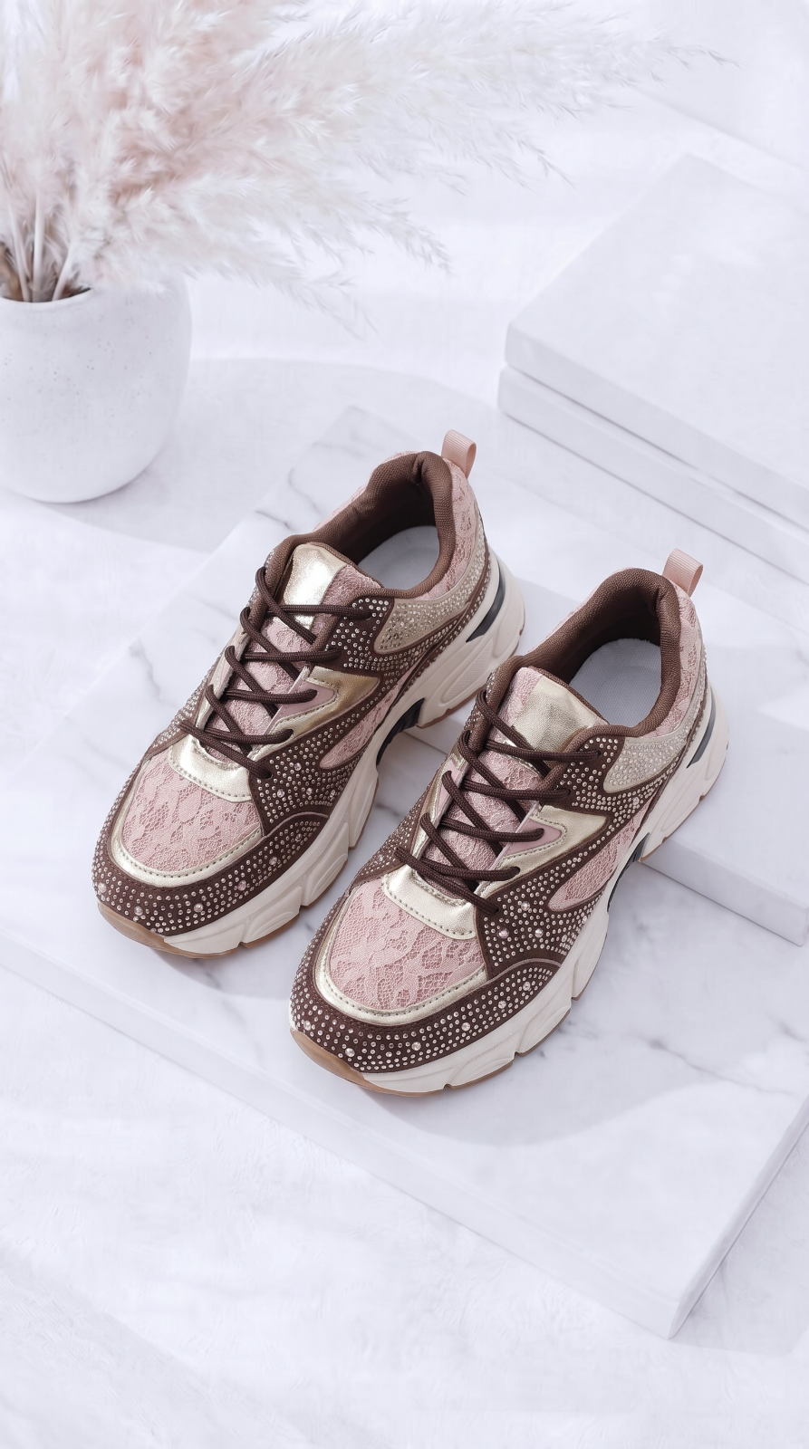 Sneaker Vellum