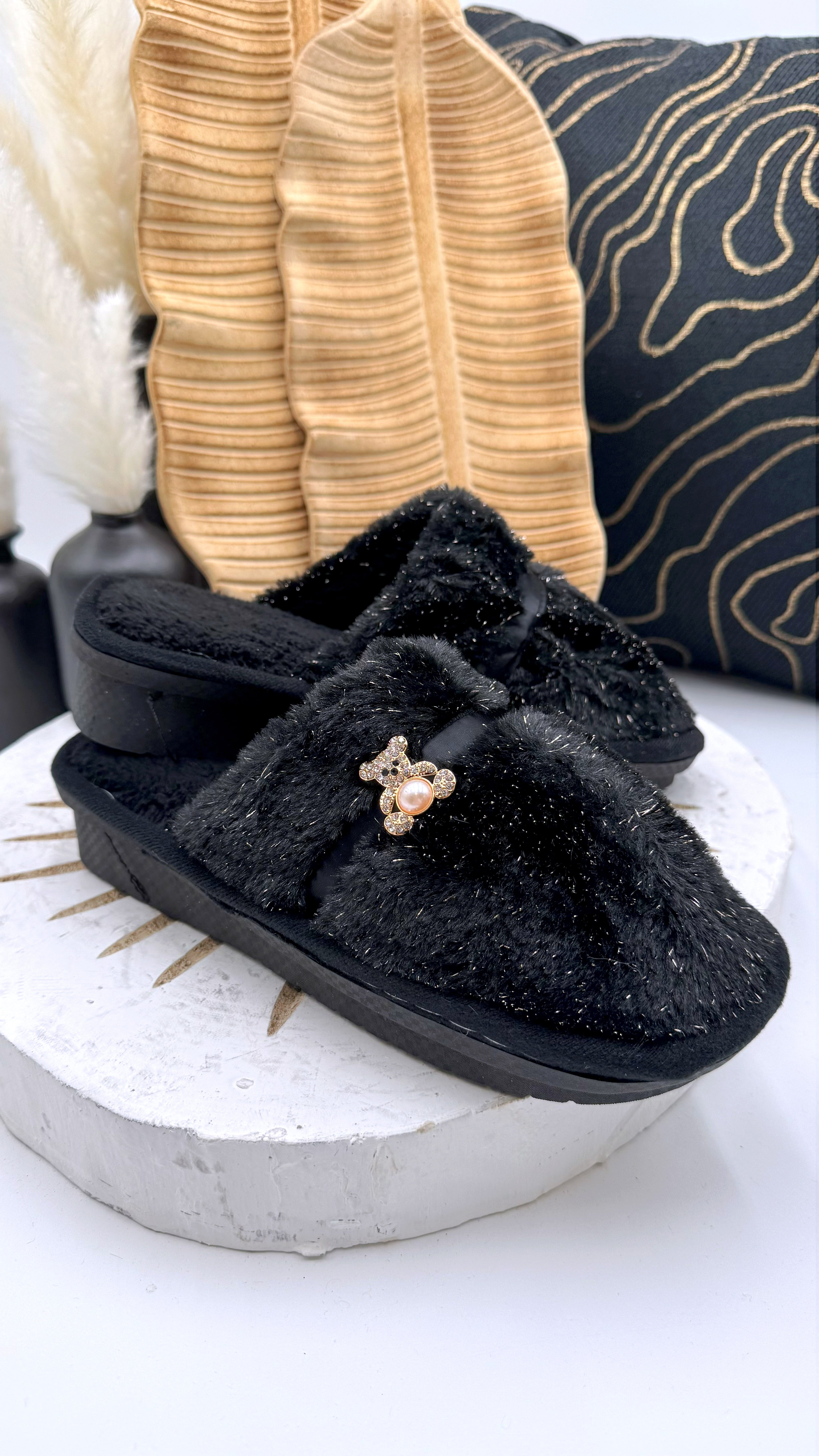 Hausschuhe Little Pearl Bear *Schwarz*