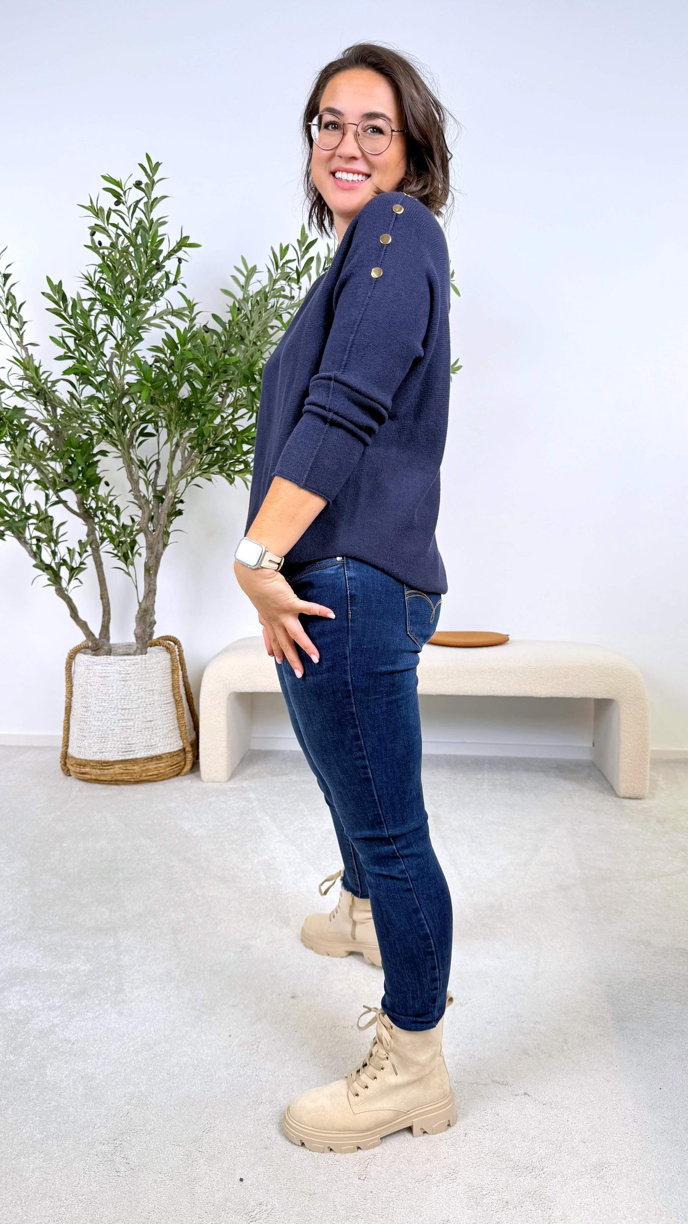 Pullover Button Queen (6 Farben) - Power of Princess