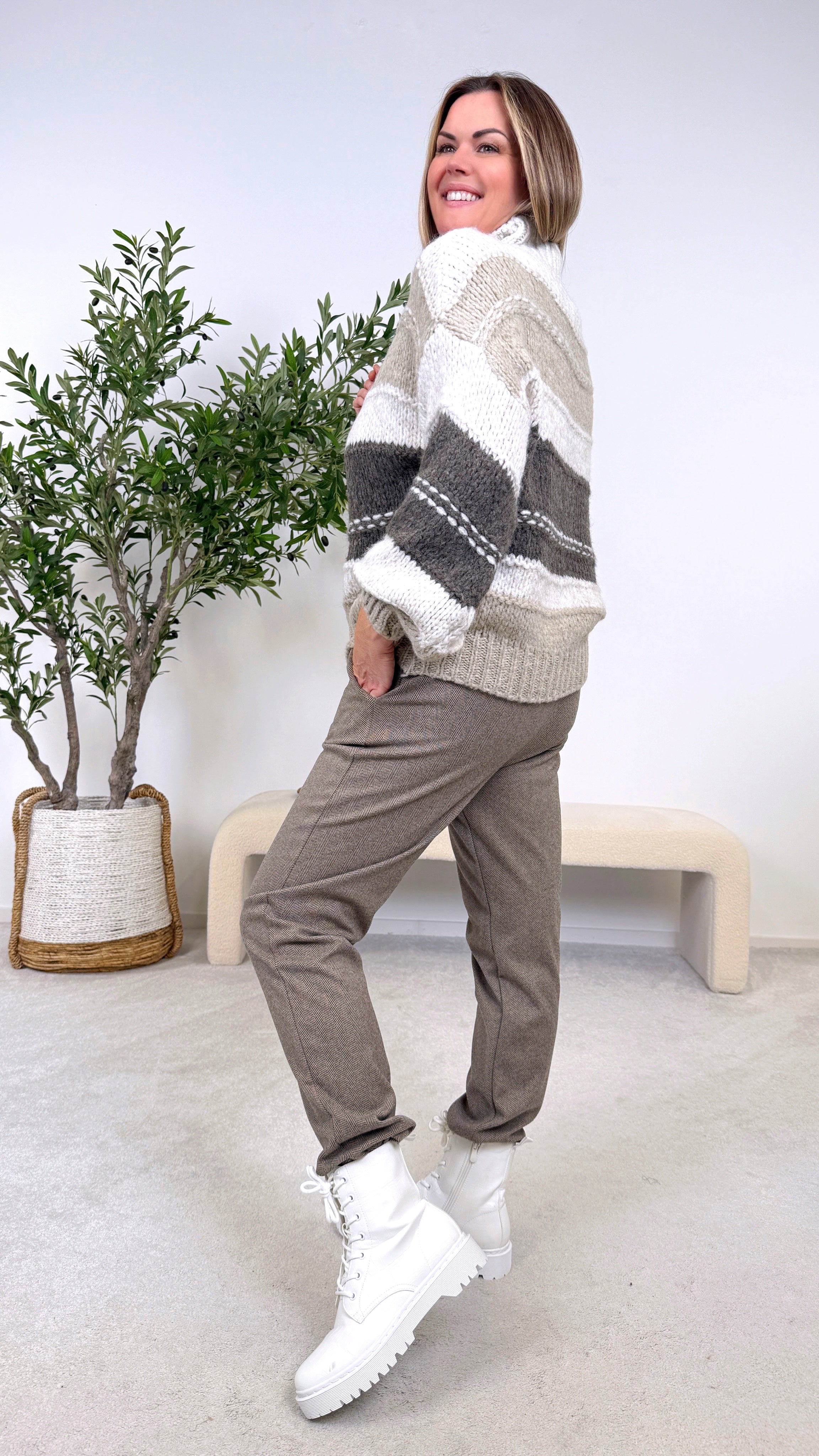 Hose Mara Tweed *Camel*