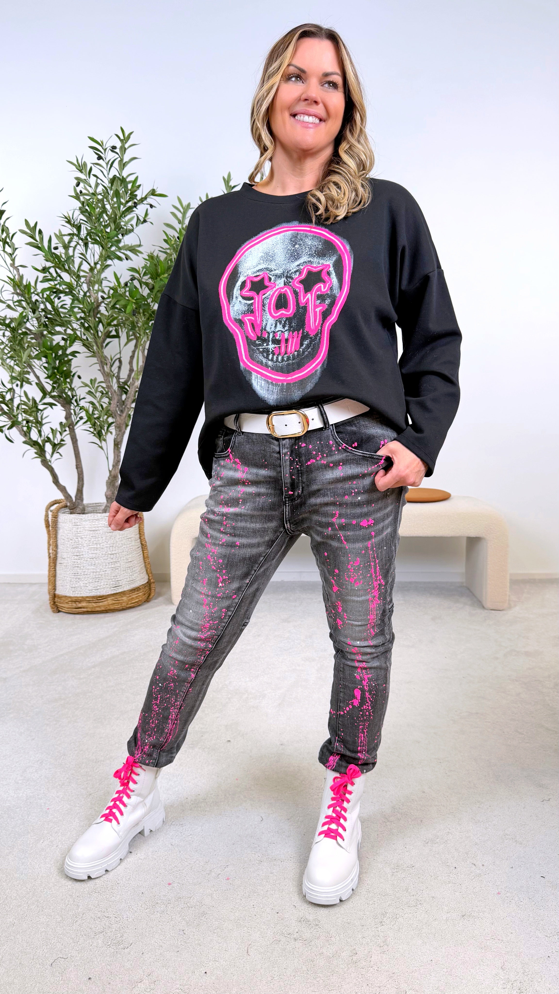 Sweatshirt Neon Skull *Schwarz*