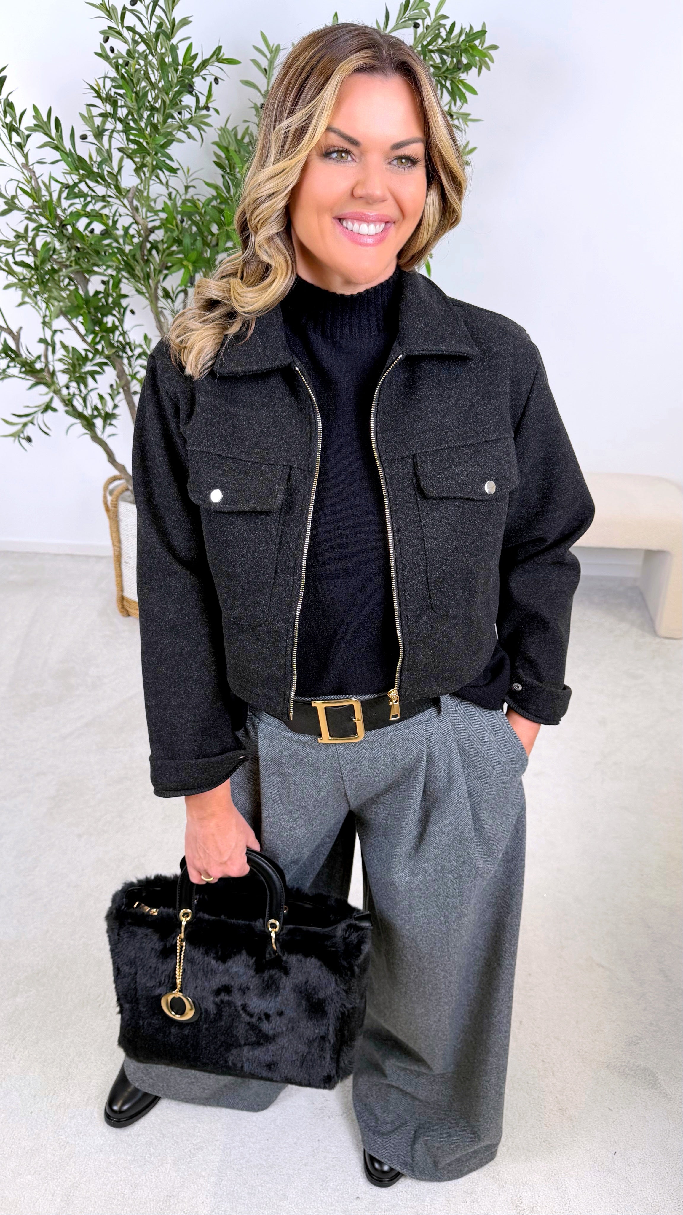 Kurze Jacke Golden Ease *Schwarz*