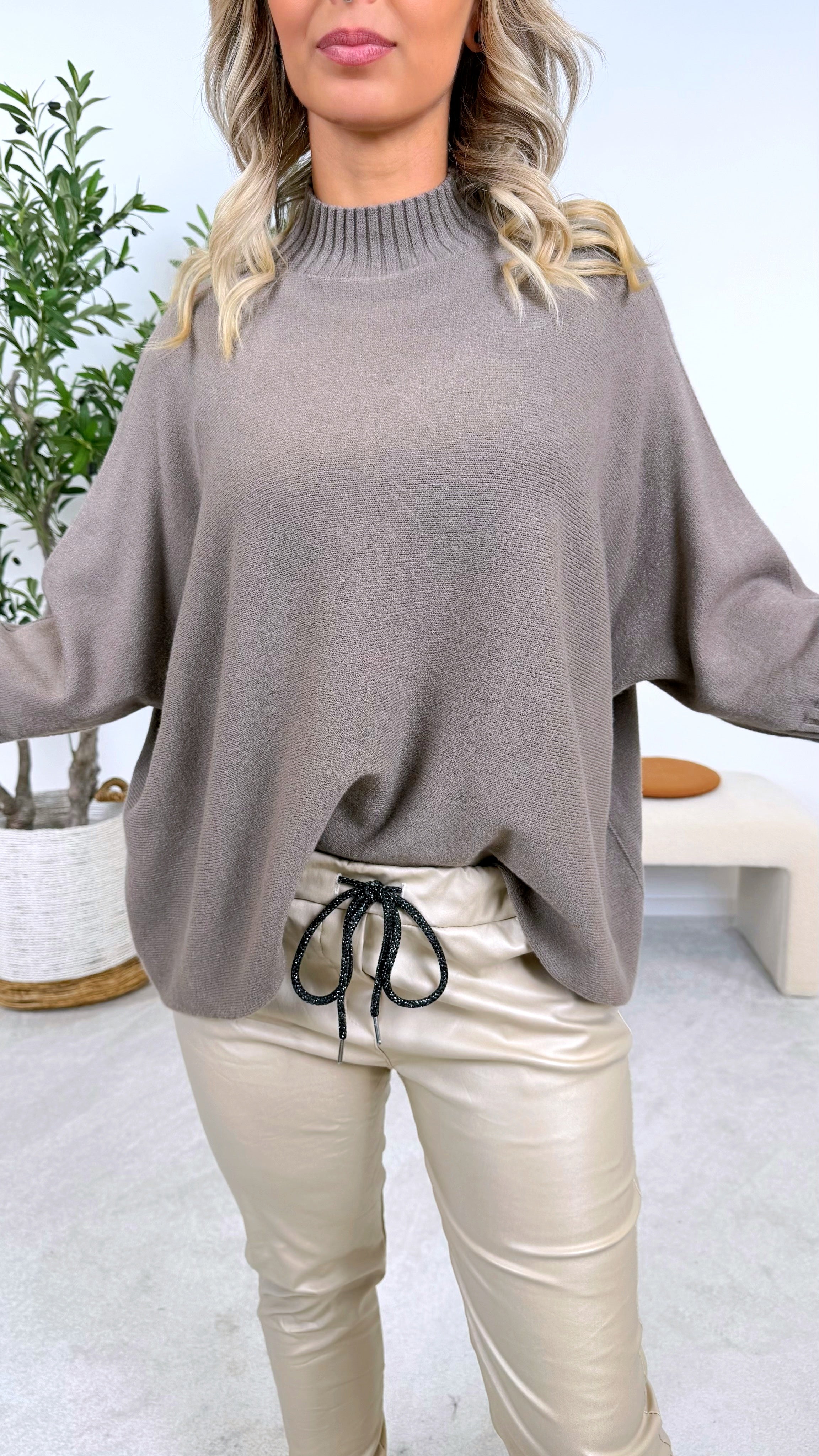 Pullover Frosty Hug (13 Farben)