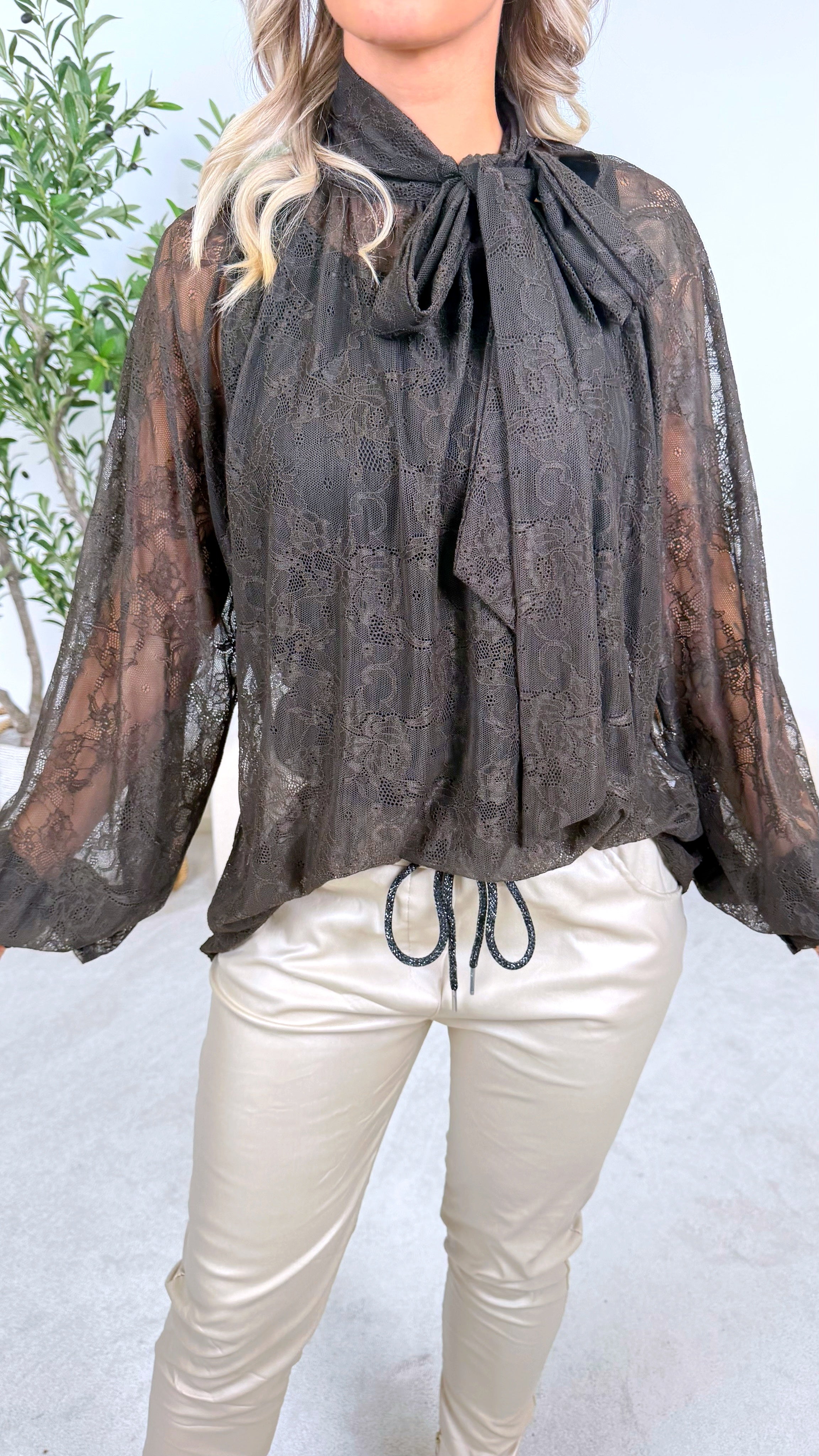 Spitzenbluse Crème De La Crème *Dunkelbraun*