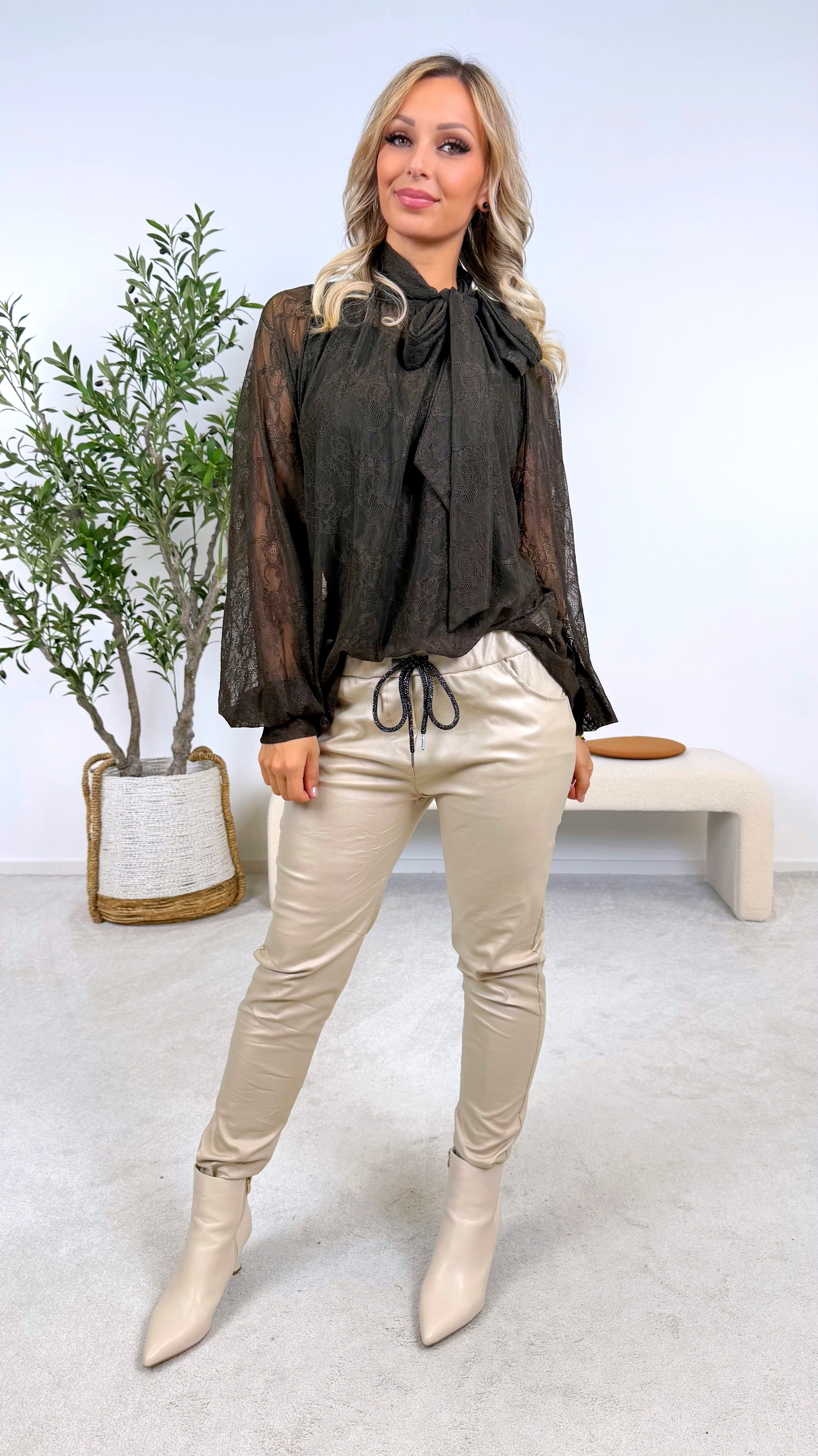 Spitzenbluse Crème De La Crème *Dunkelbraun*