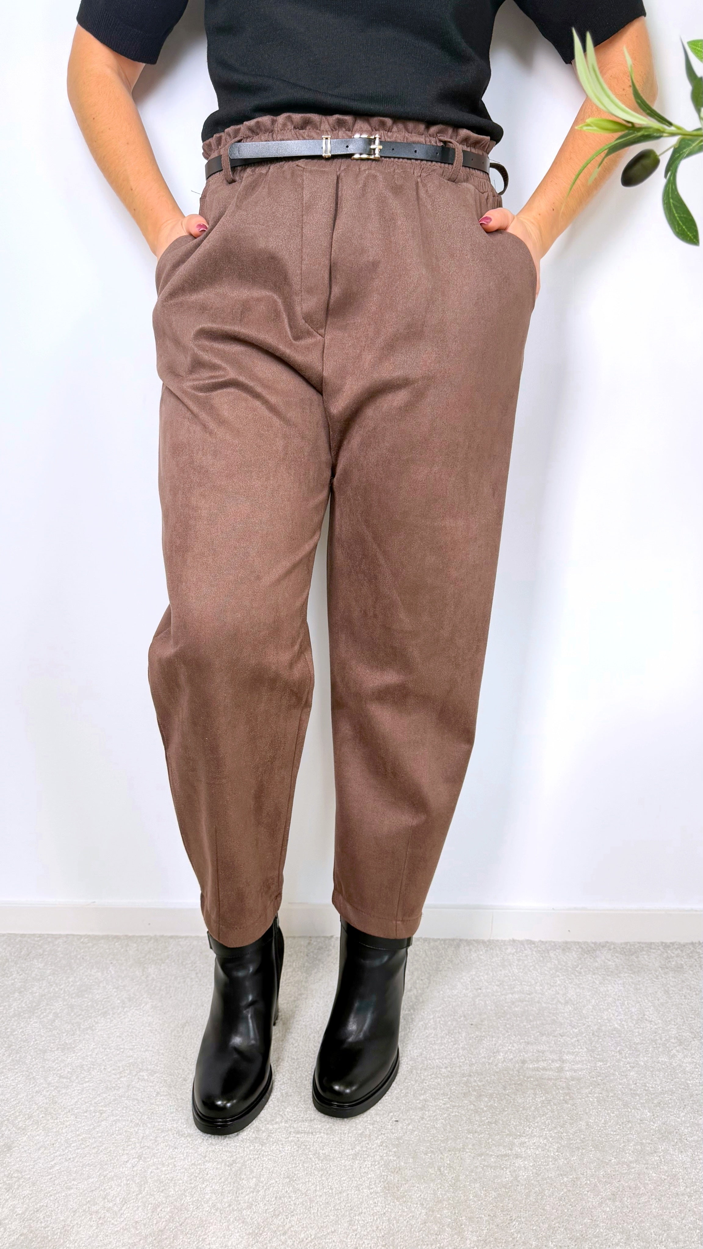 Hose Lara Ease *Schoko*