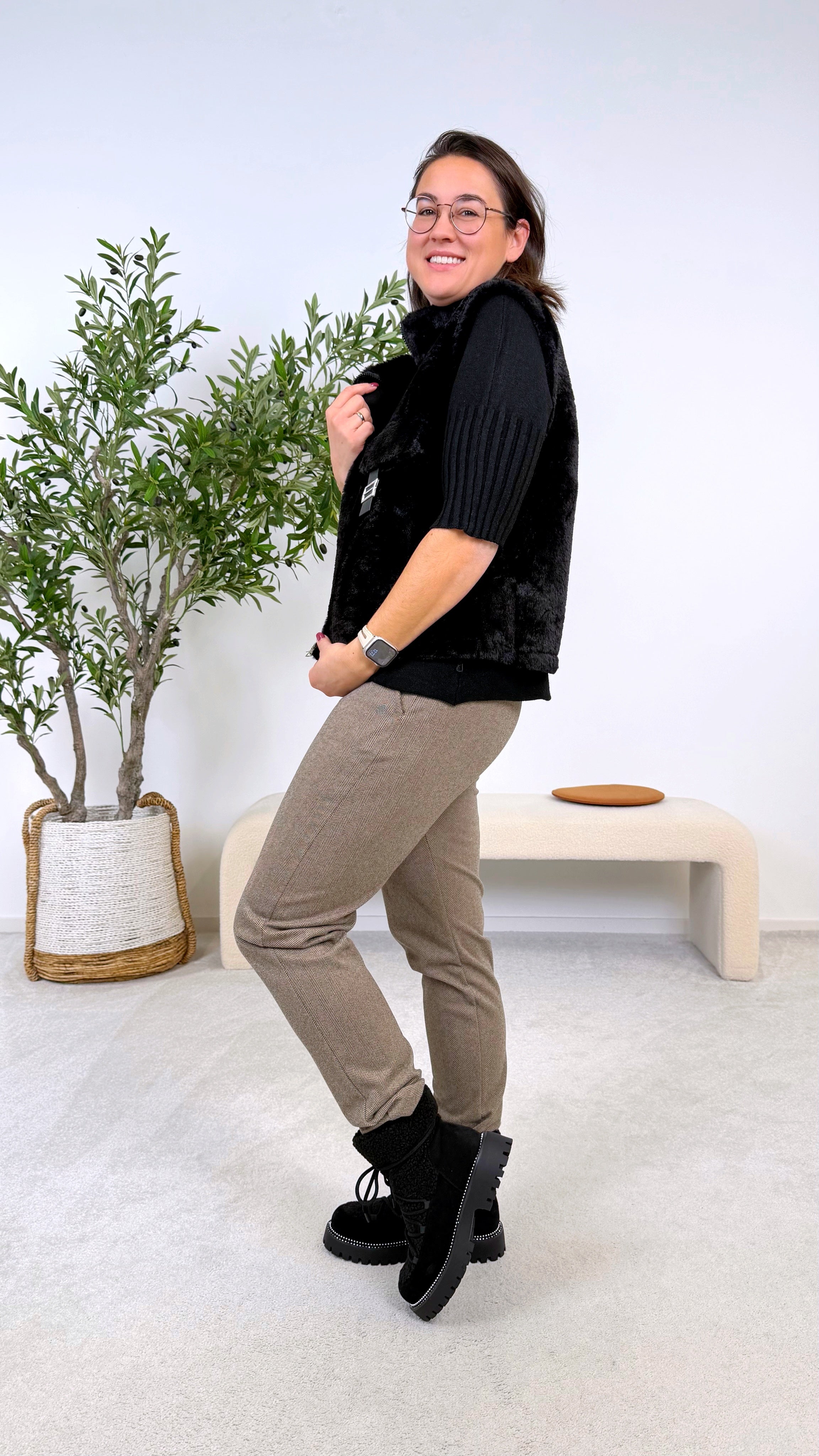 Kurze Fellweste Arden Cozy *Schwarz*