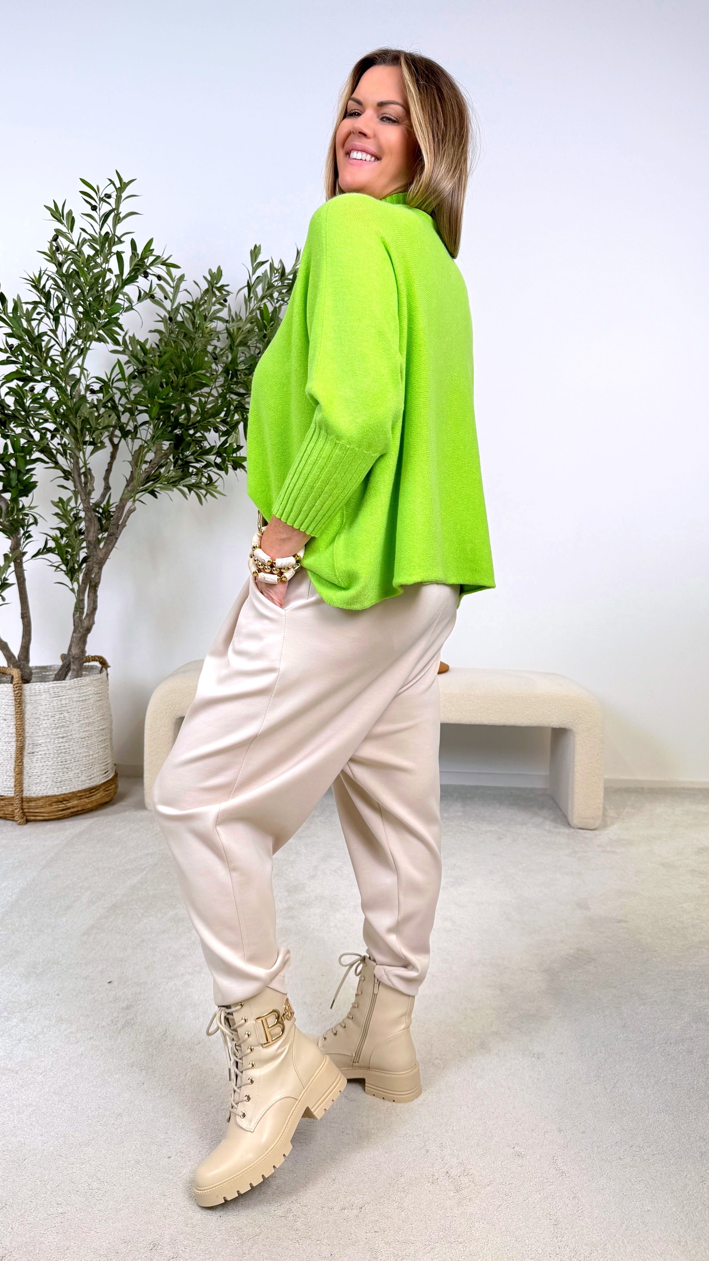 Pullover Frosty Hug (13 Farben)